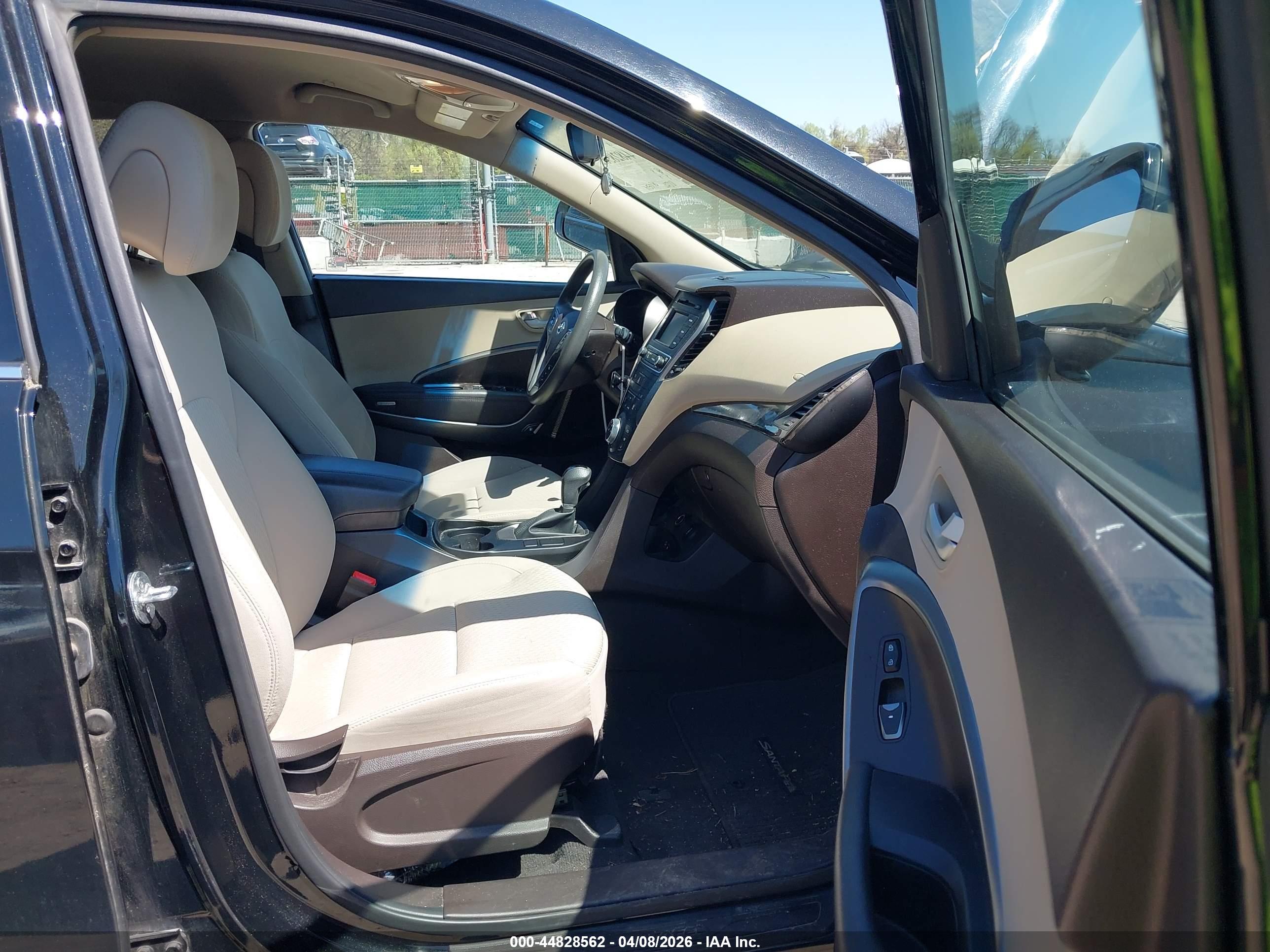 HYUNDAI SANTA image 5