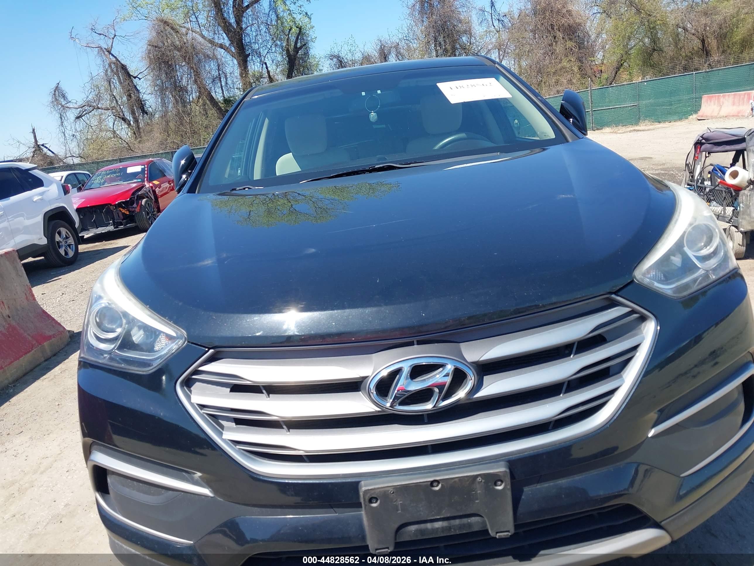 HYUNDAI SANTA image 6