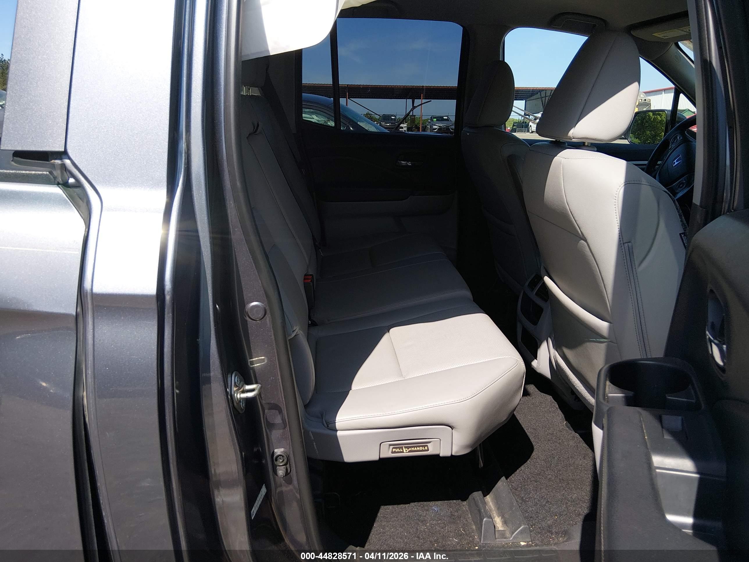 HONDA RIDGELINE image 8
