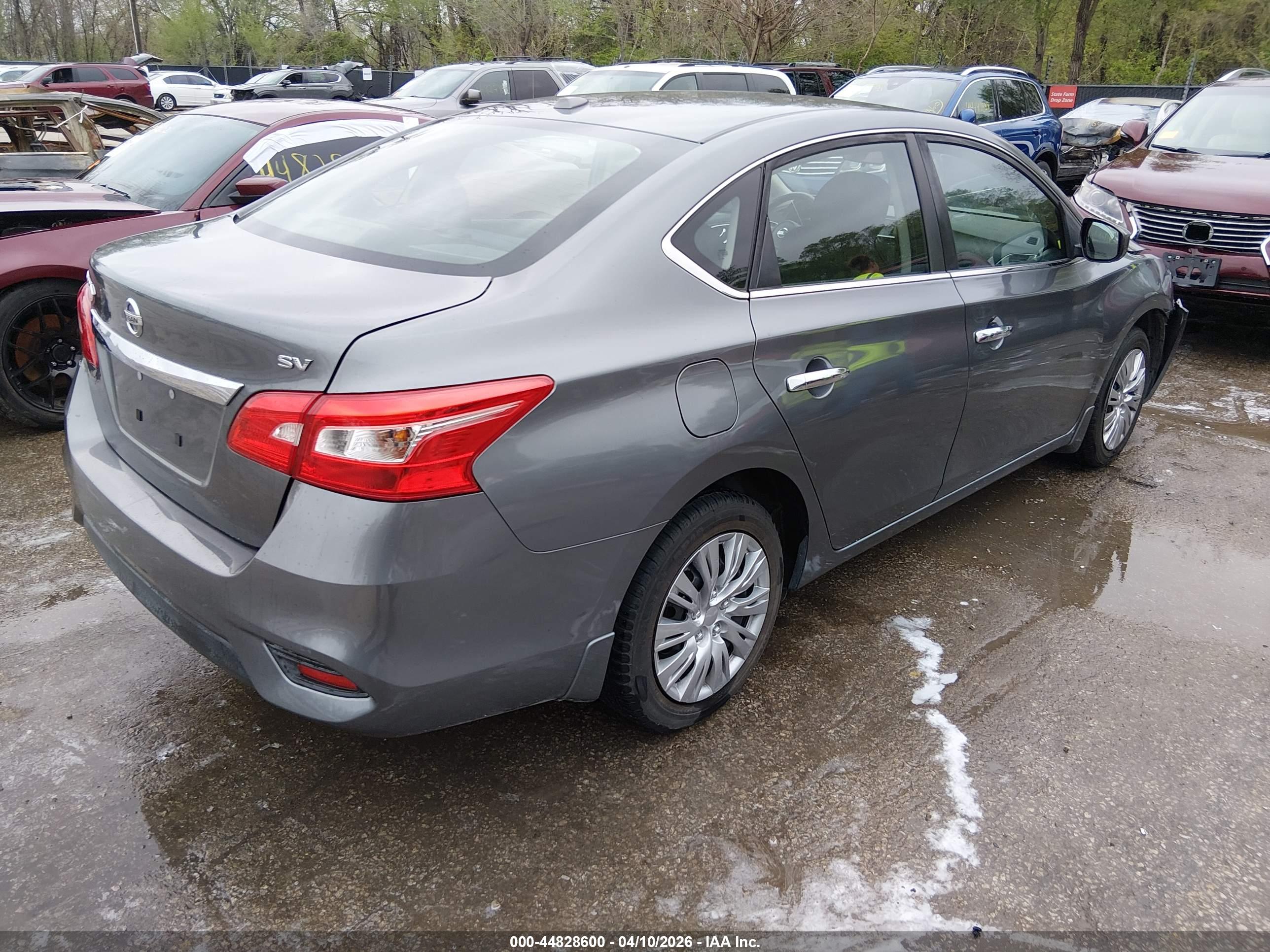 NISSAN SENTRA image 4