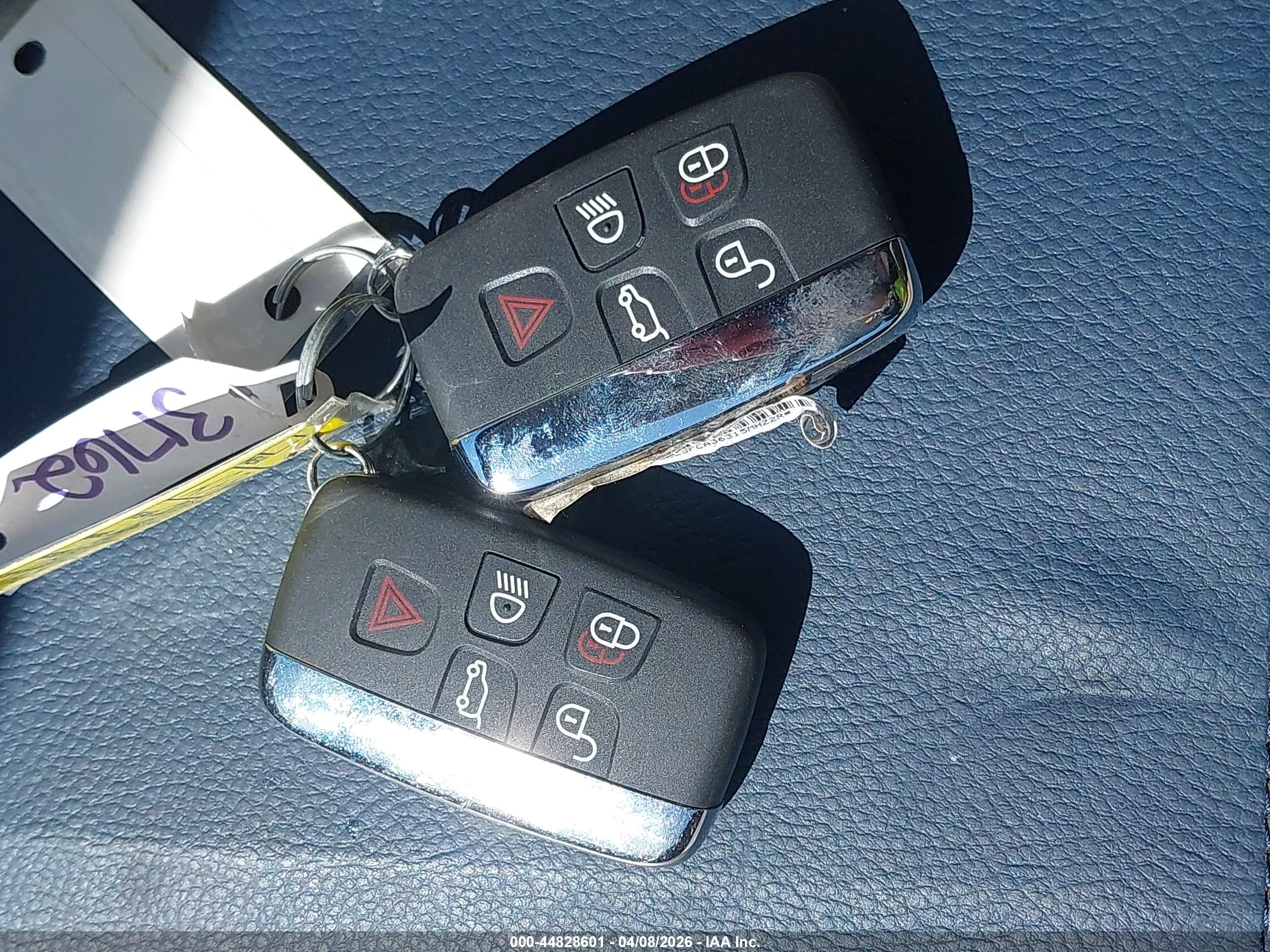 LAND ROVER image 11