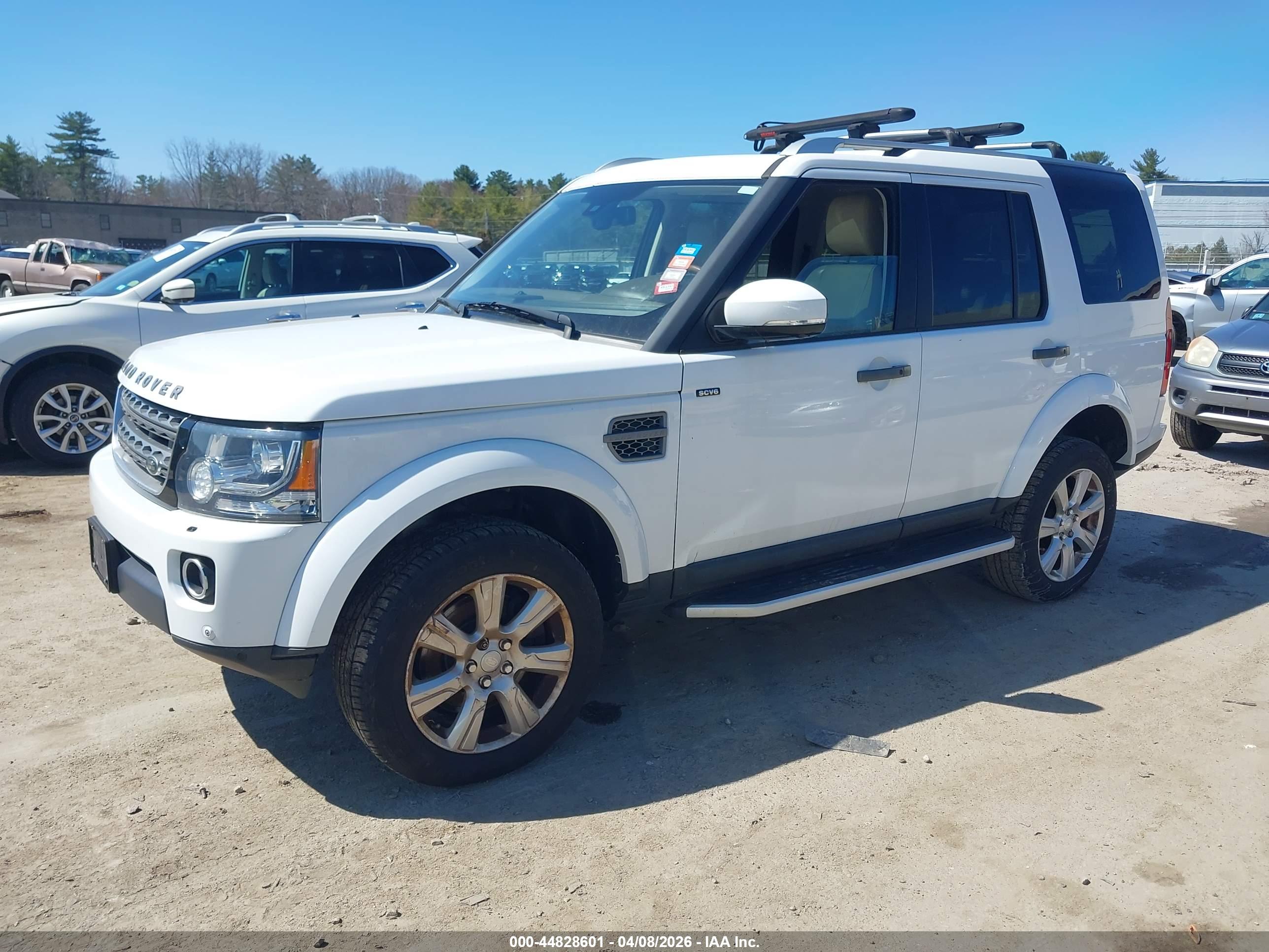 LAND ROVER image 2
