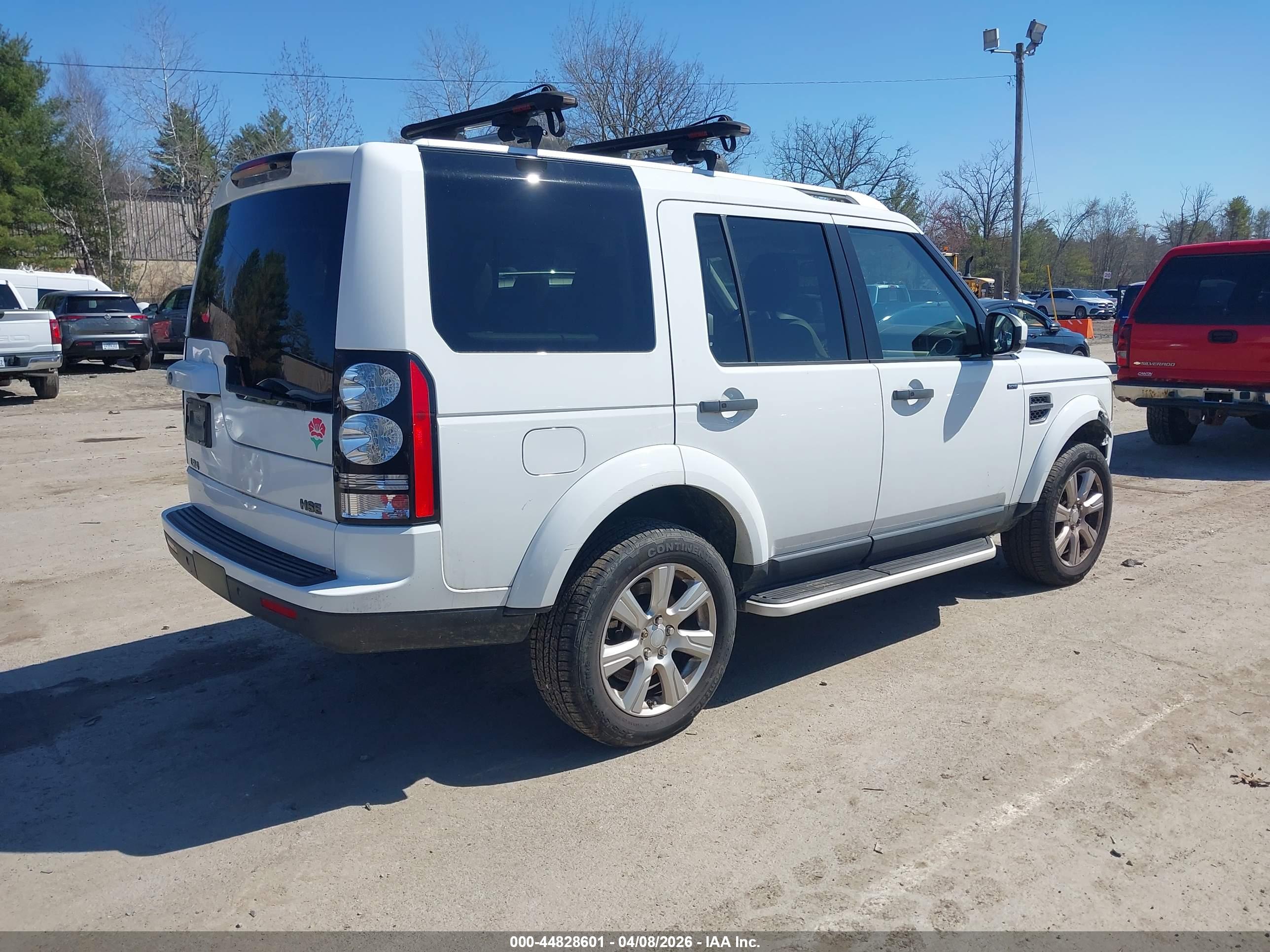 LAND ROVER image 4
