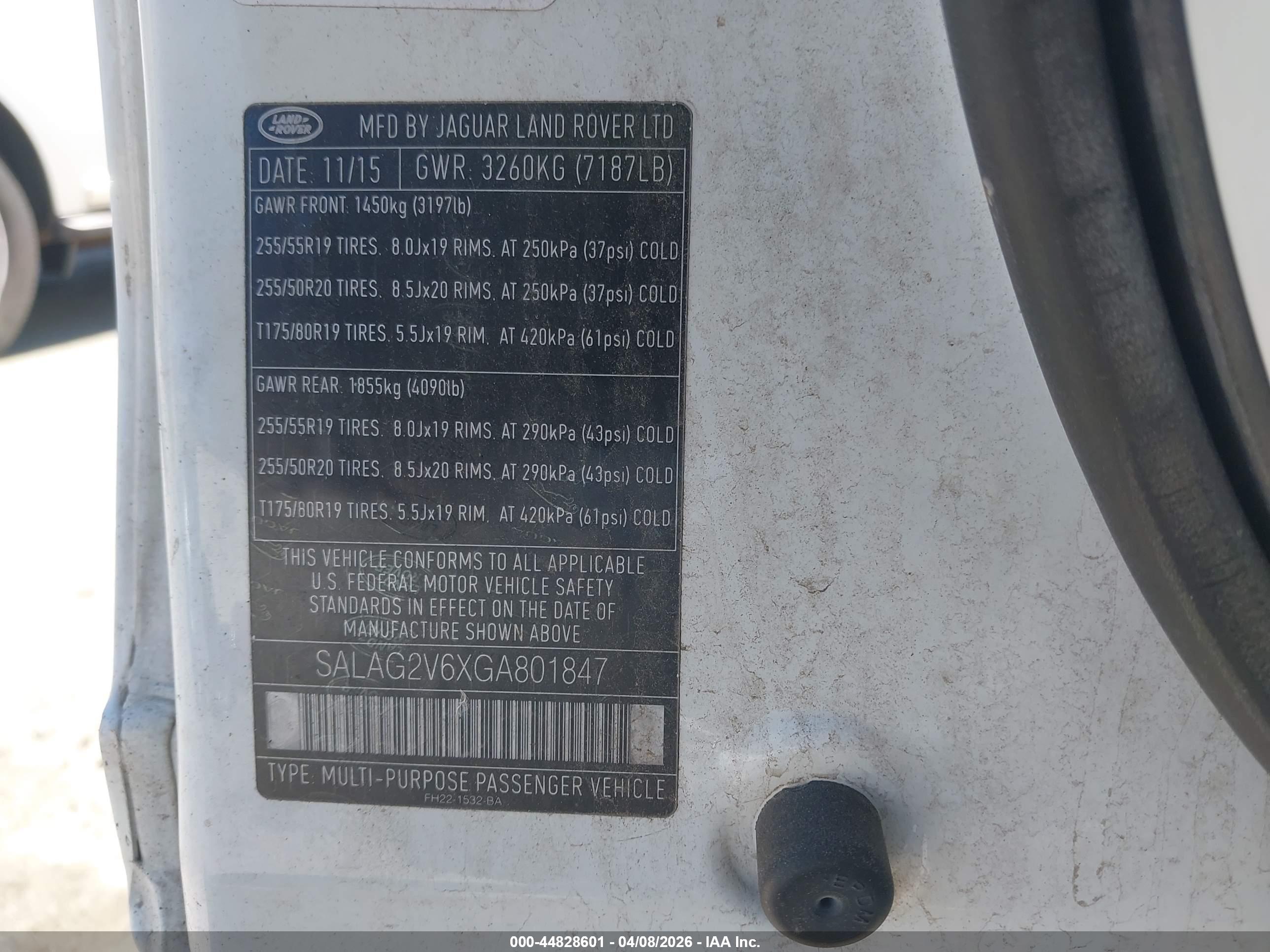 LAND ROVER image 9