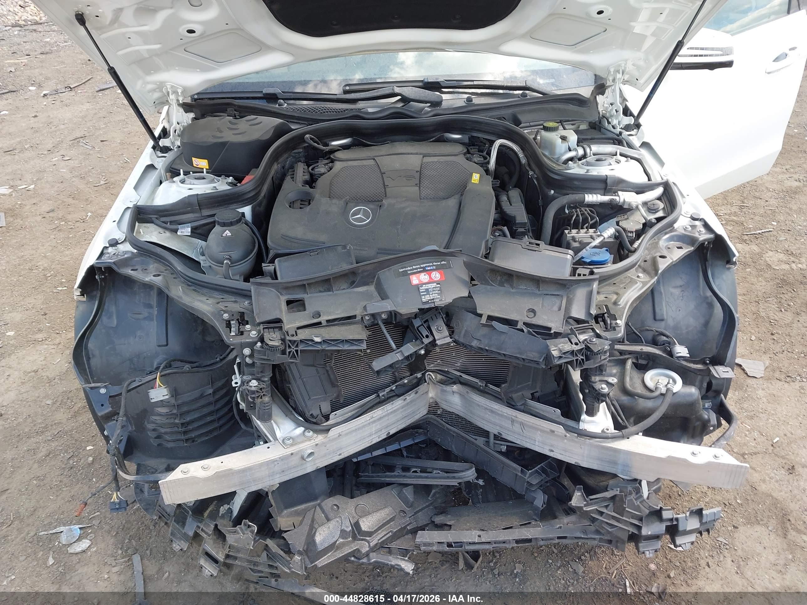 MERCEDES-BENZ E image 10
