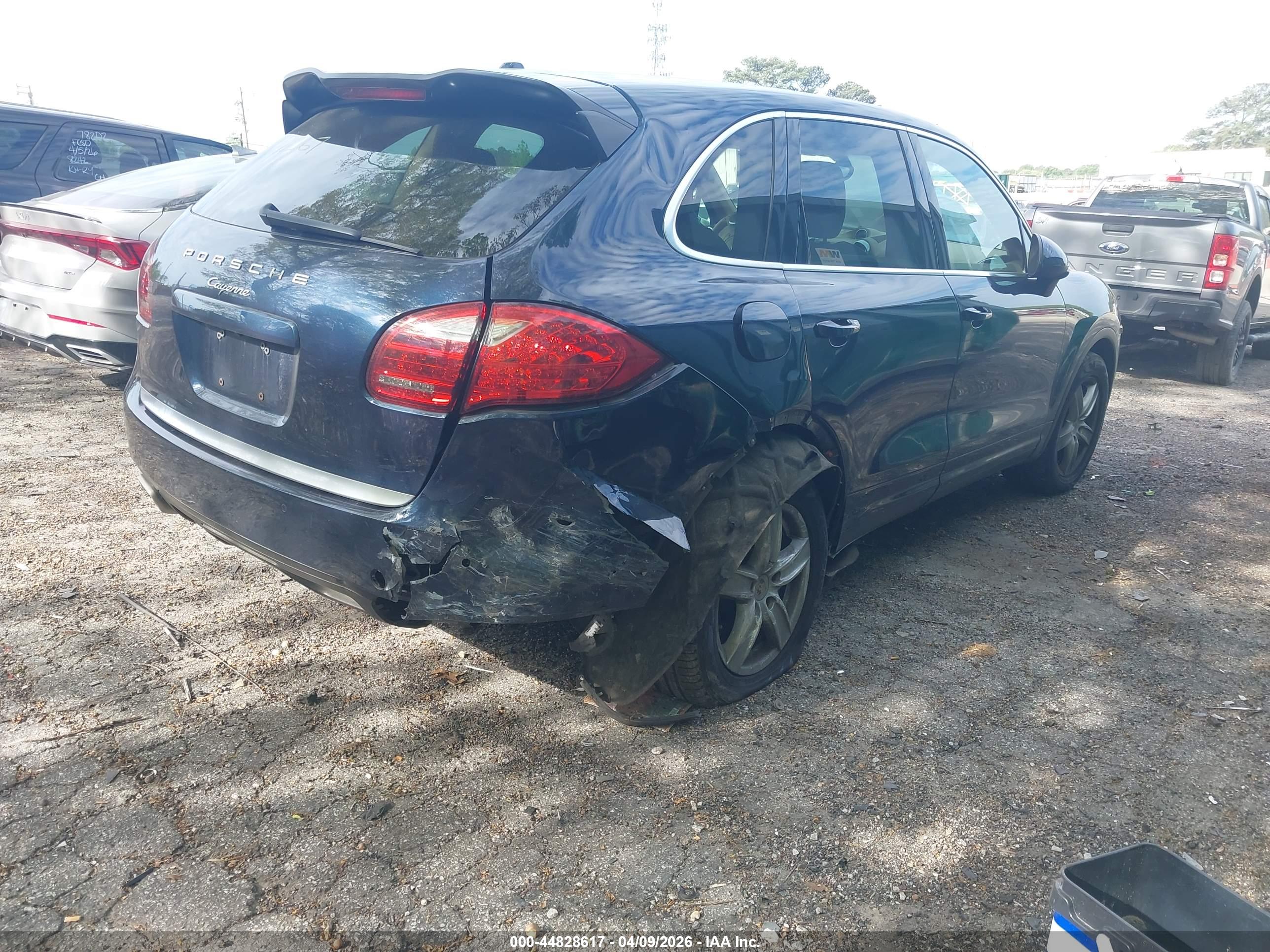 PORSCHE CAYENNE image 4