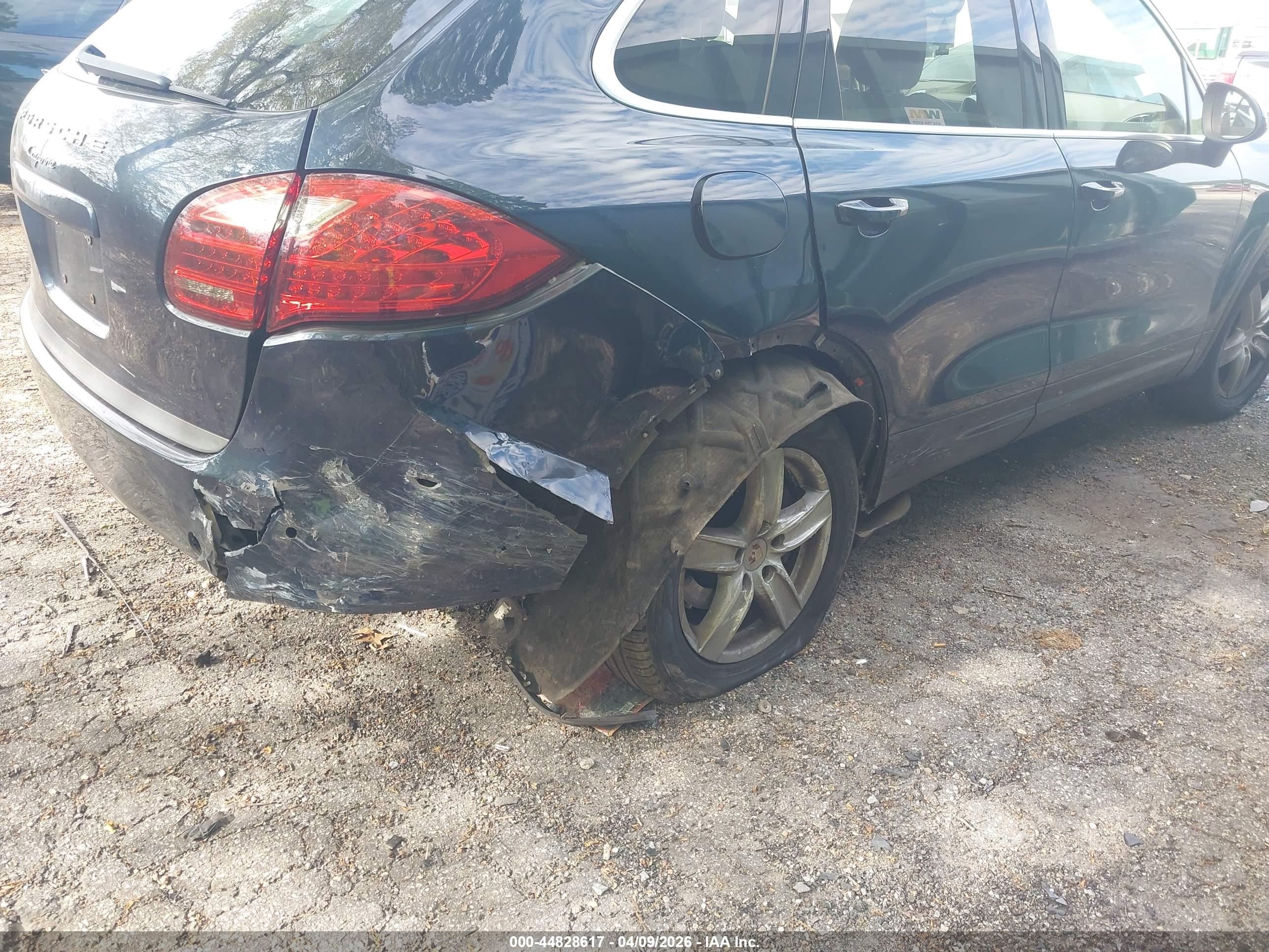 PORSCHE CAYENNE image 6