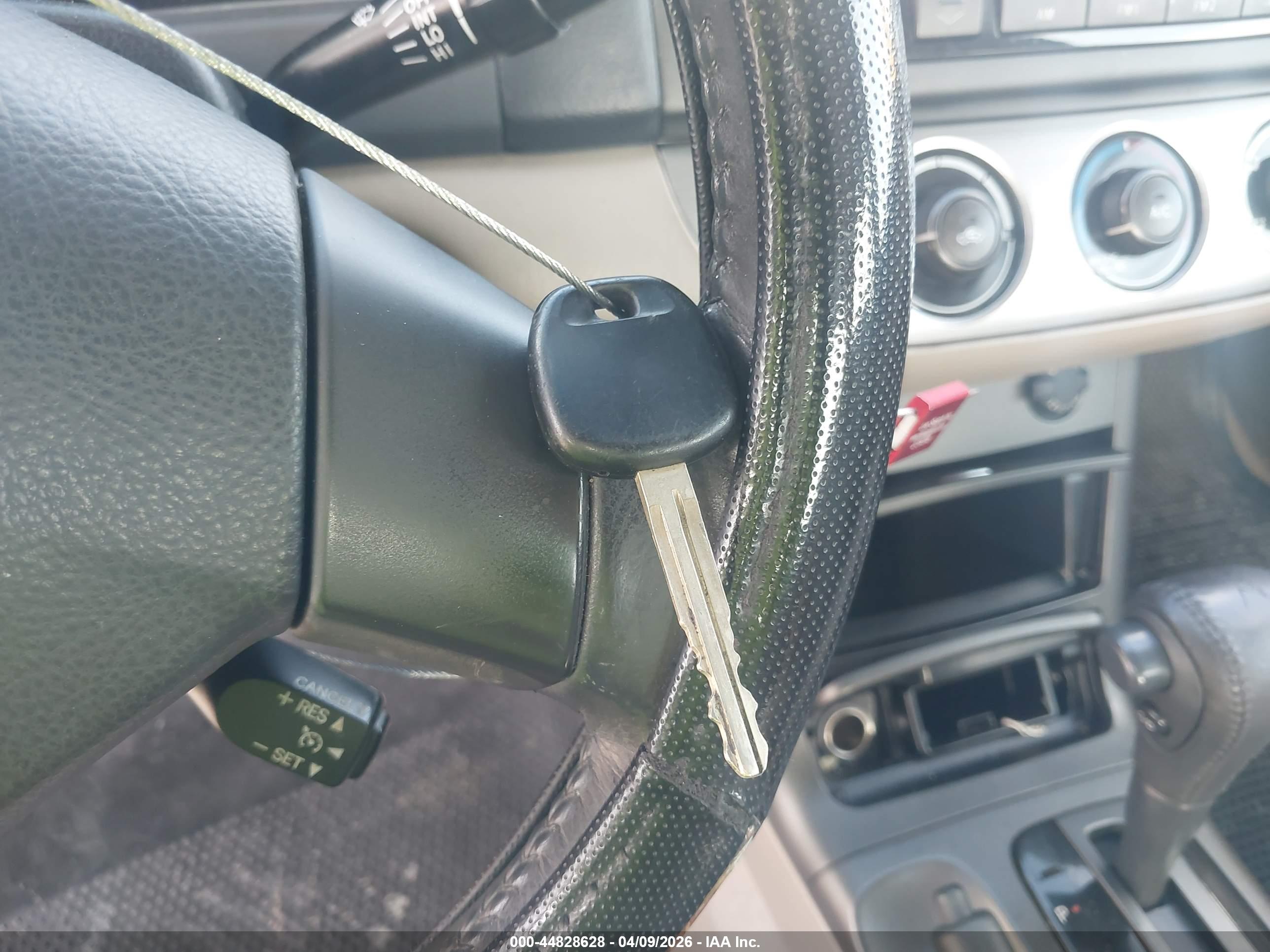 TOYOTA CAMRY image 11