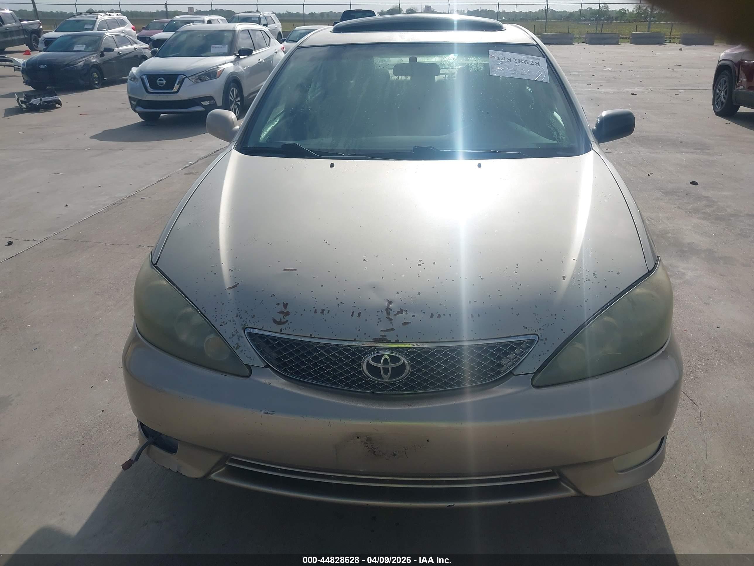 TOYOTA CAMRY image 6
