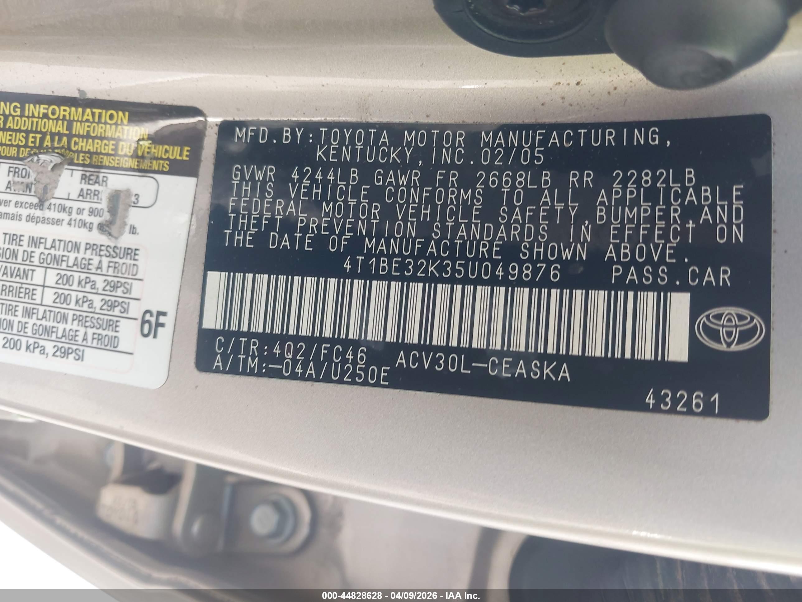 TOYOTA CAMRY image 9