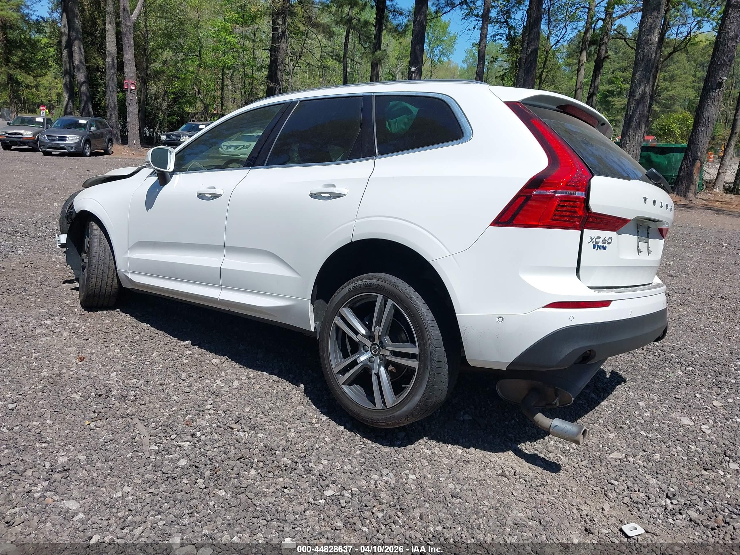 VOLVO XC60 image 3