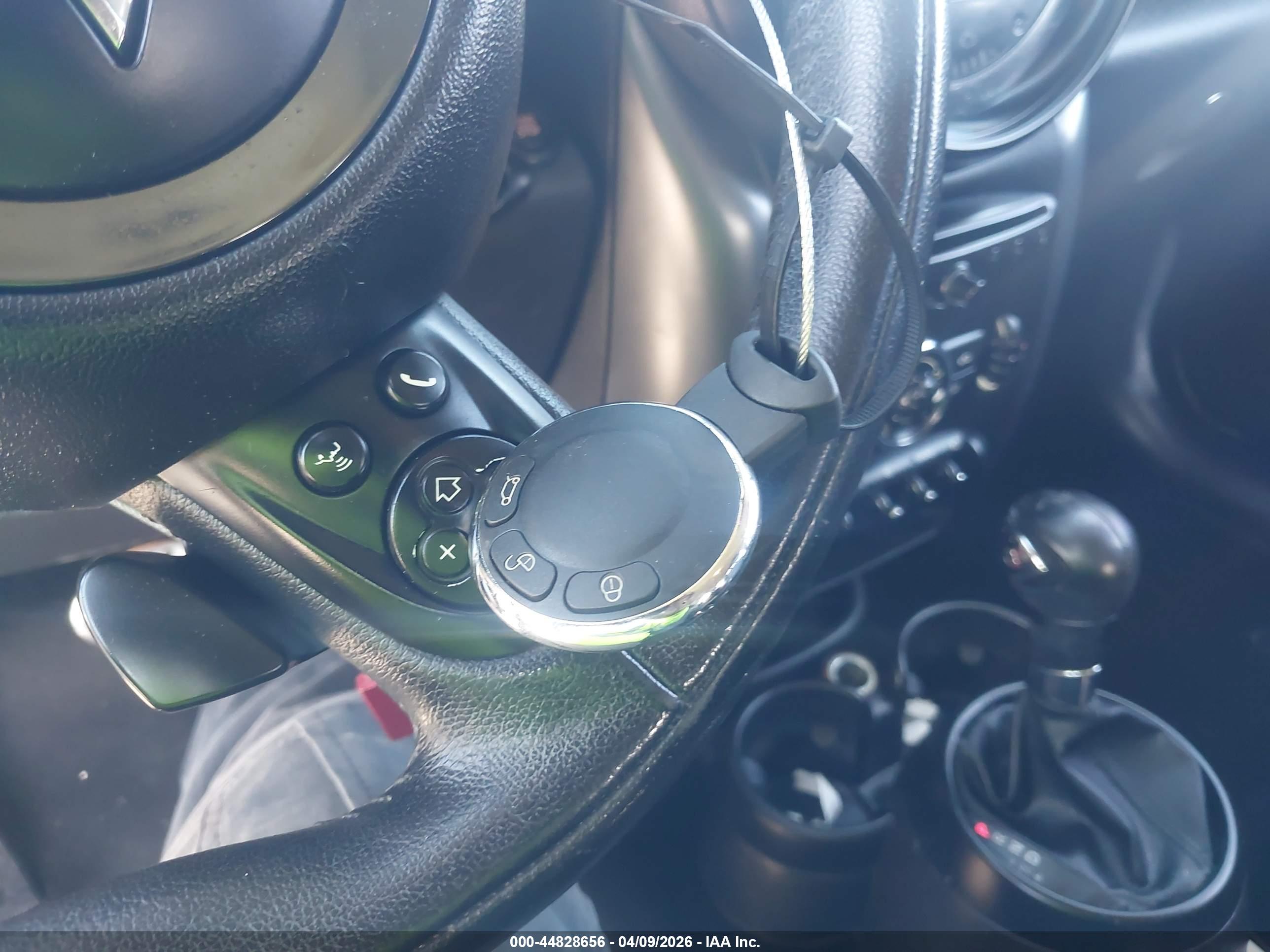 MINI COUNTRYMAN image 11