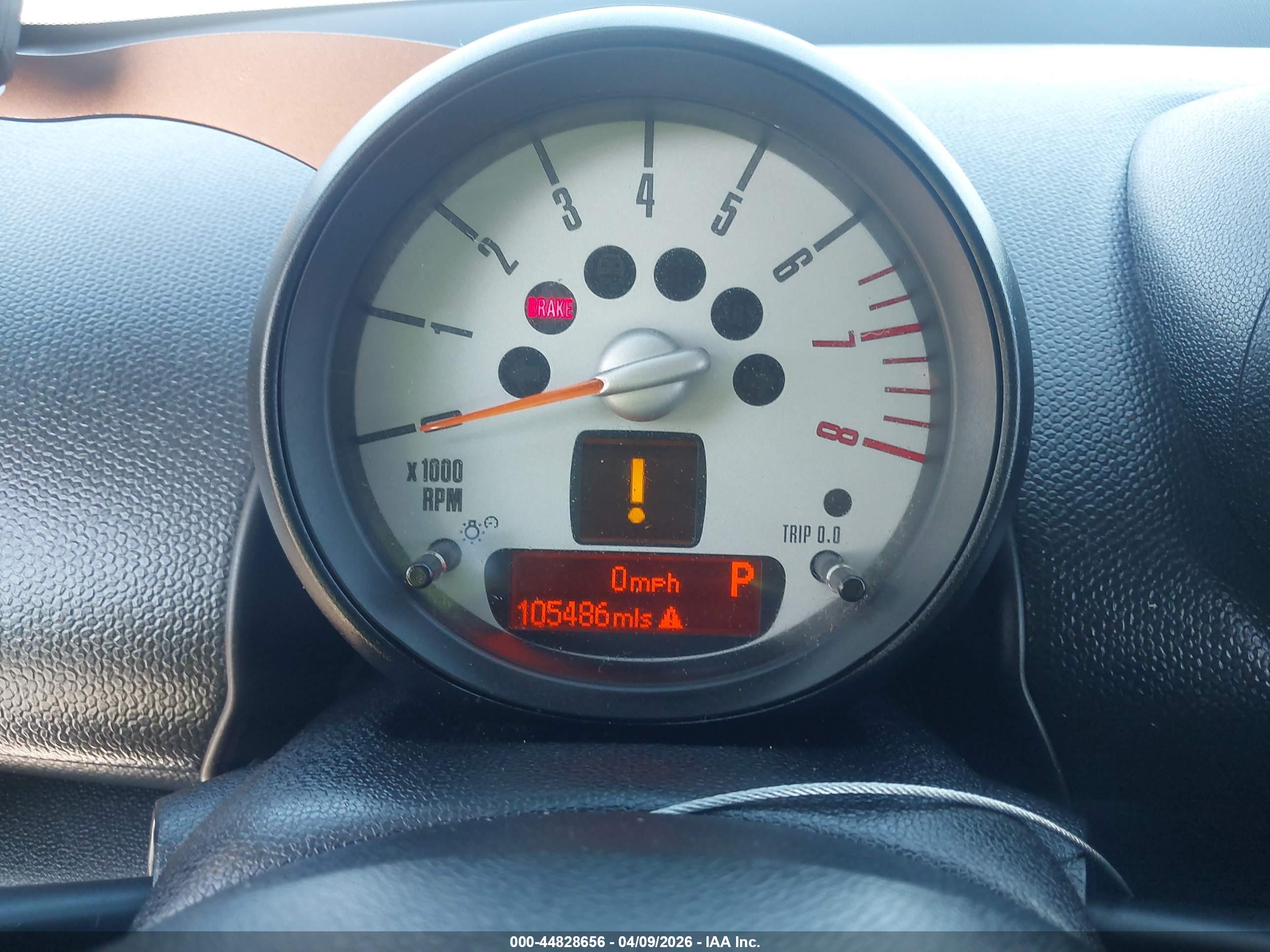 MINI COUNTRYMAN image 7