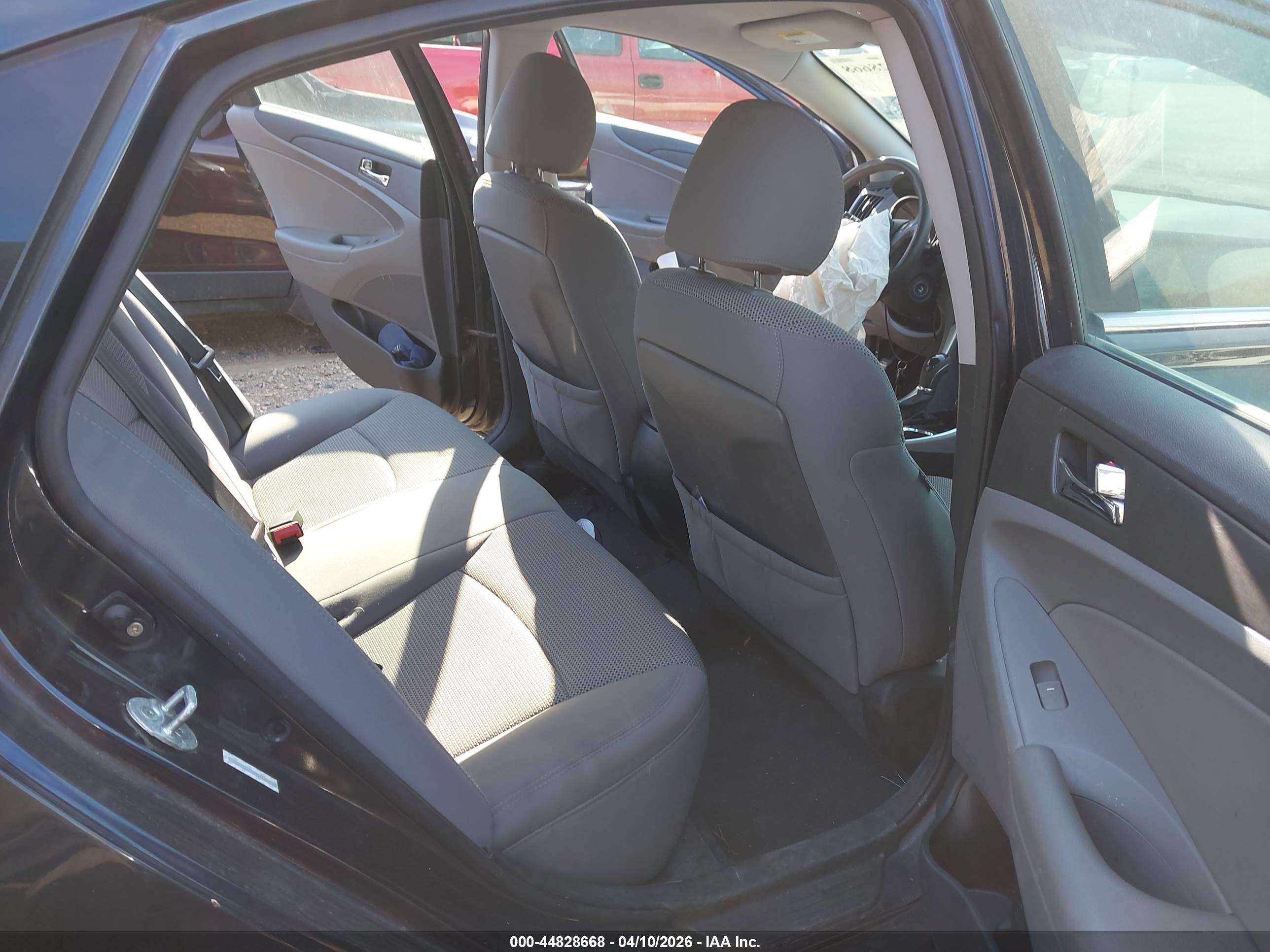 HYUNDAI SONATA image 8