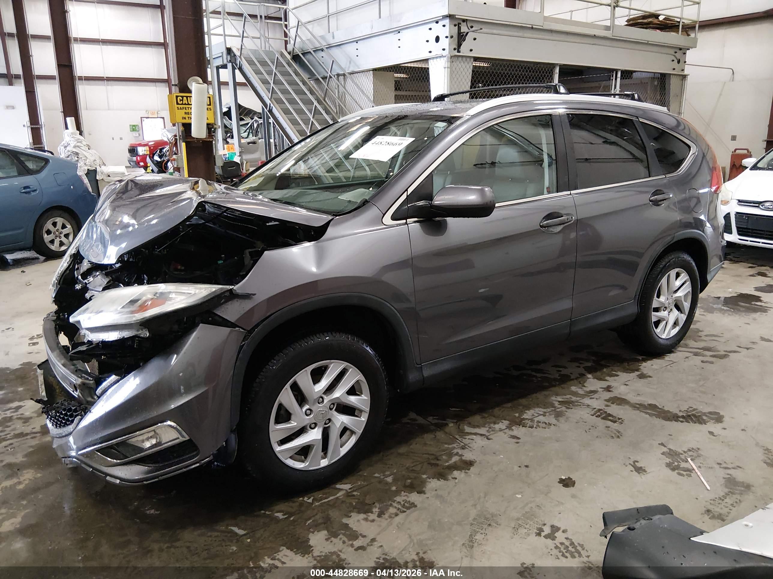 HONDA CR-V image 2