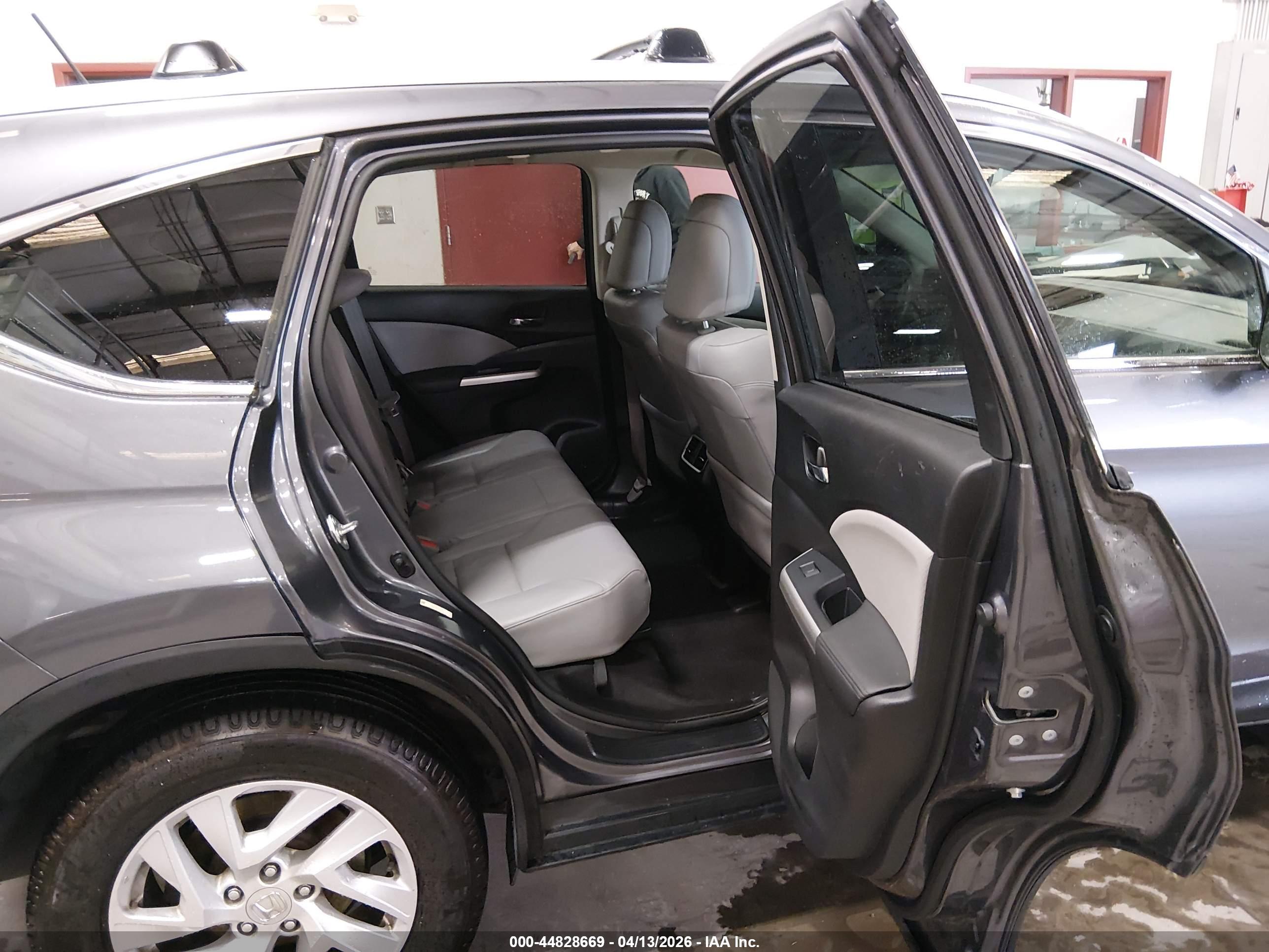 HONDA CR-V image 8