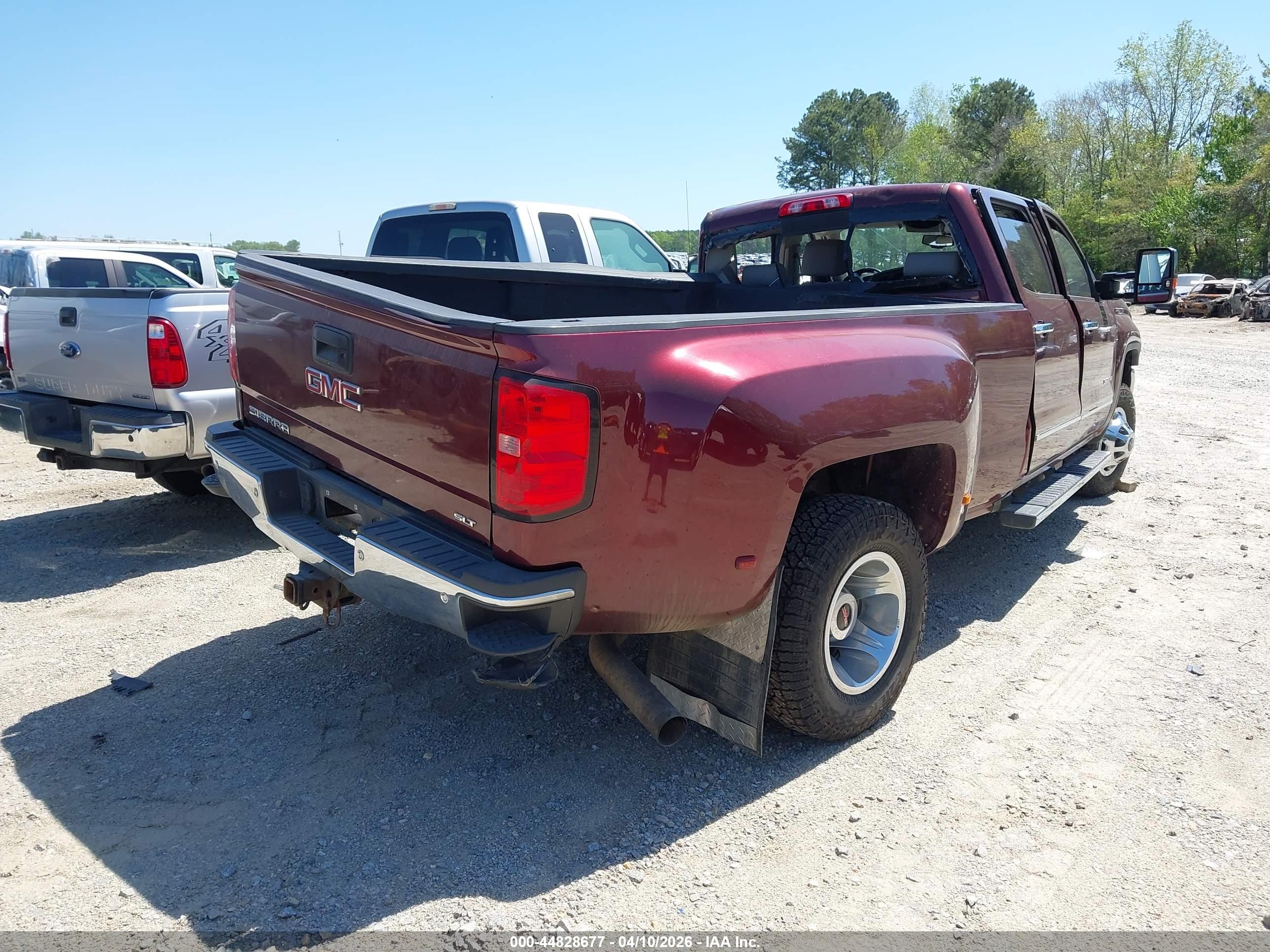 GMC SIERRA image 4