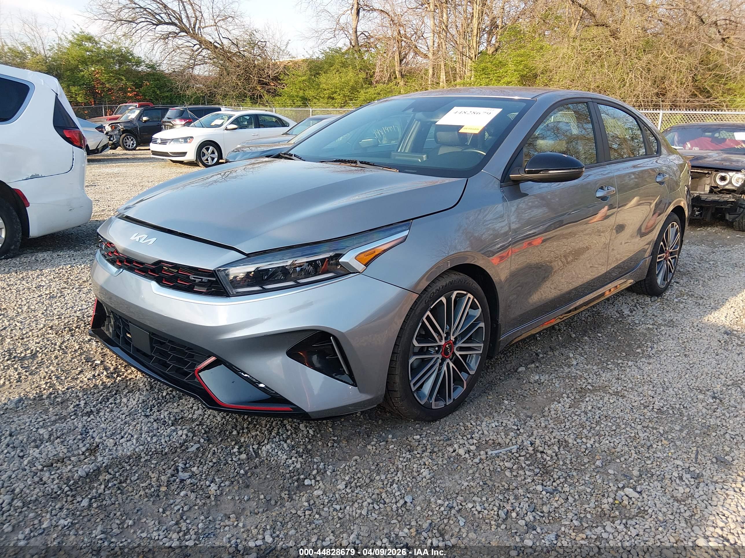 KIA FORTE image 2