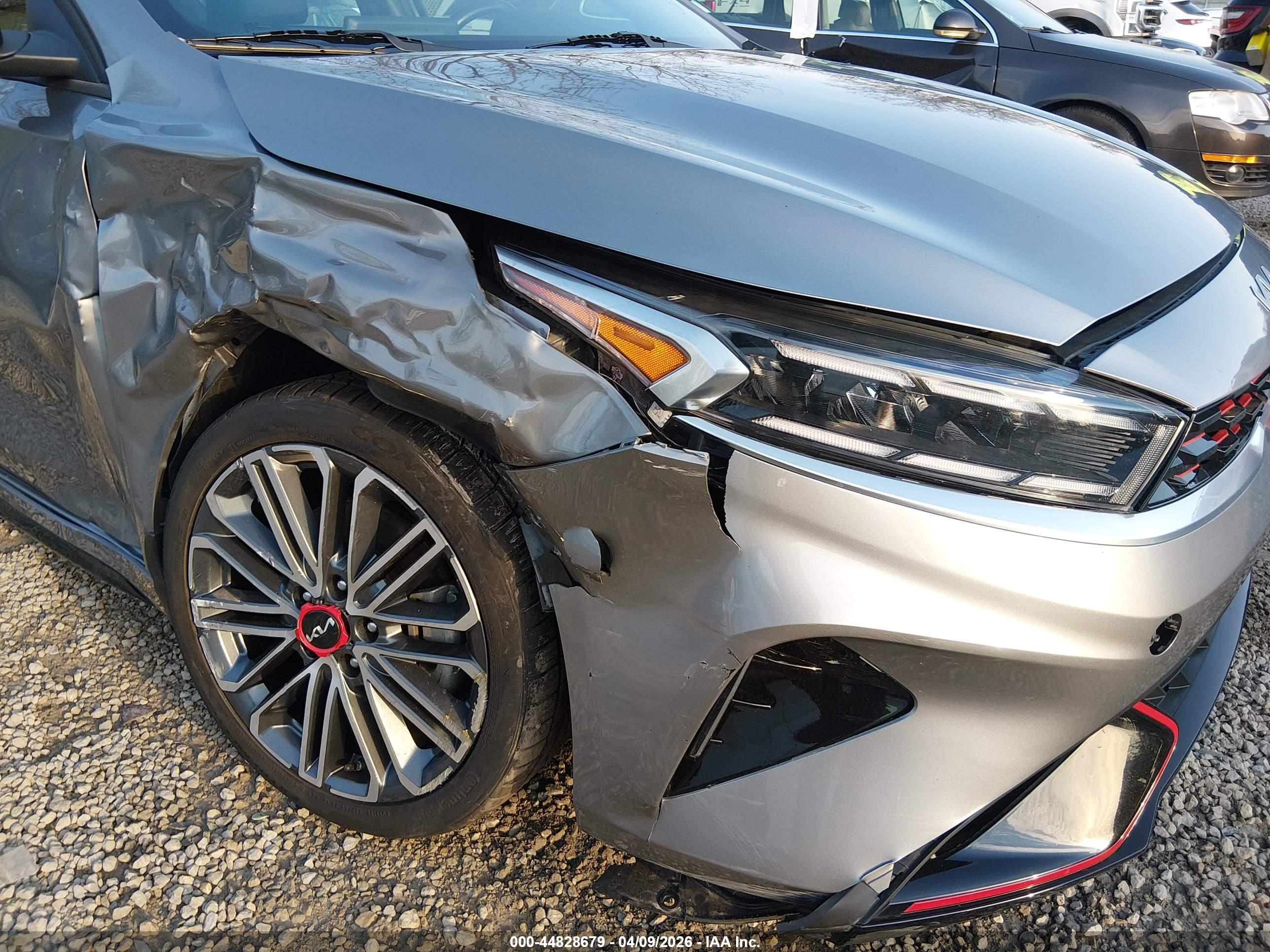 KIA FORTE image 6