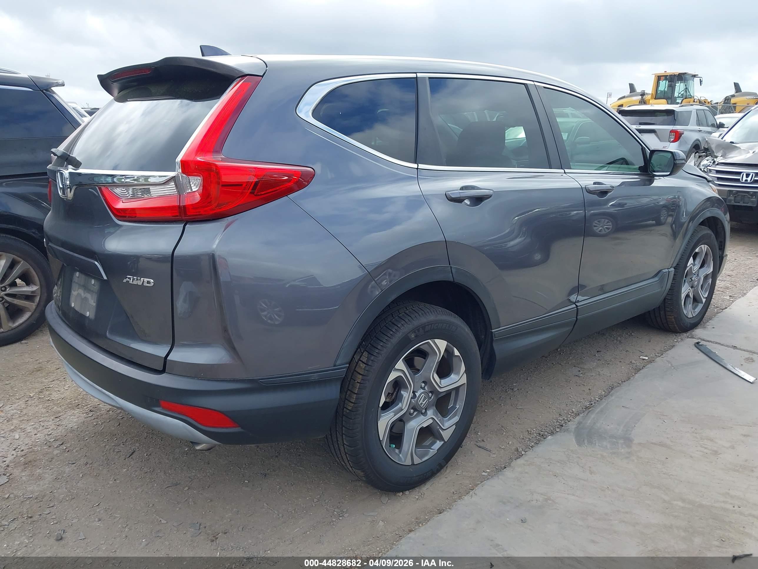 HONDA CR-V image 4