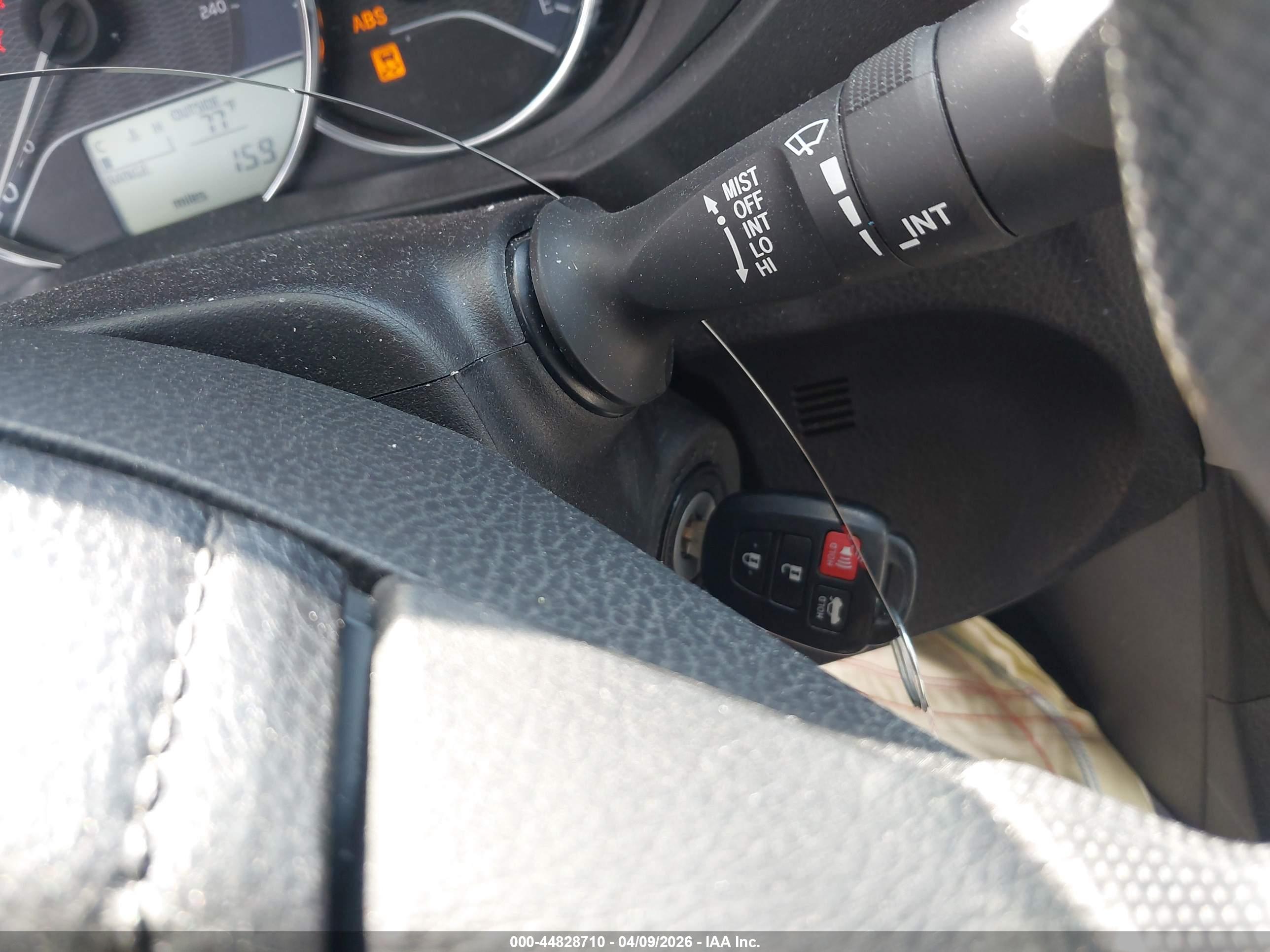 TOYOTA COROLLA image 11