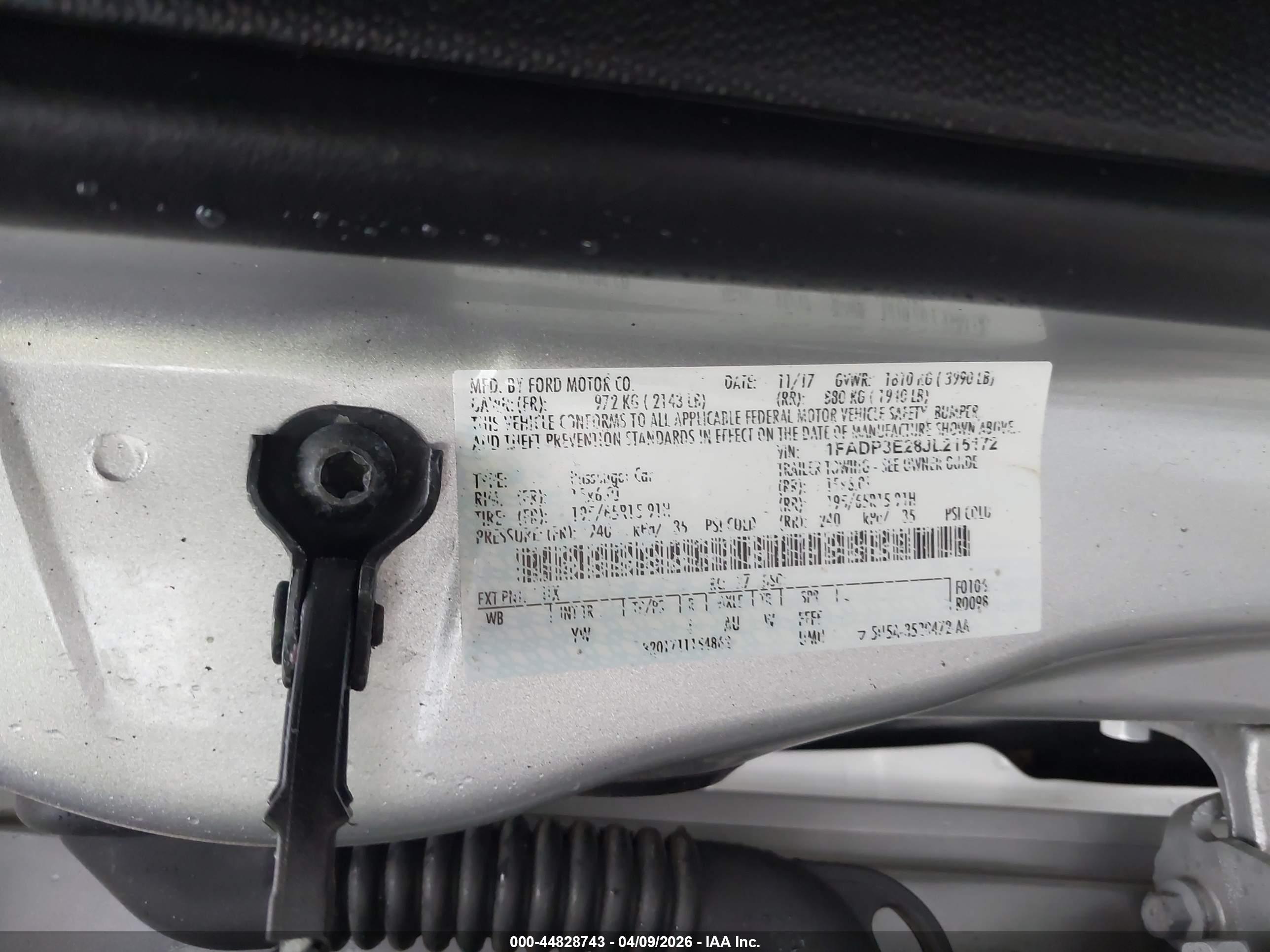 FORD FOCUS image 9