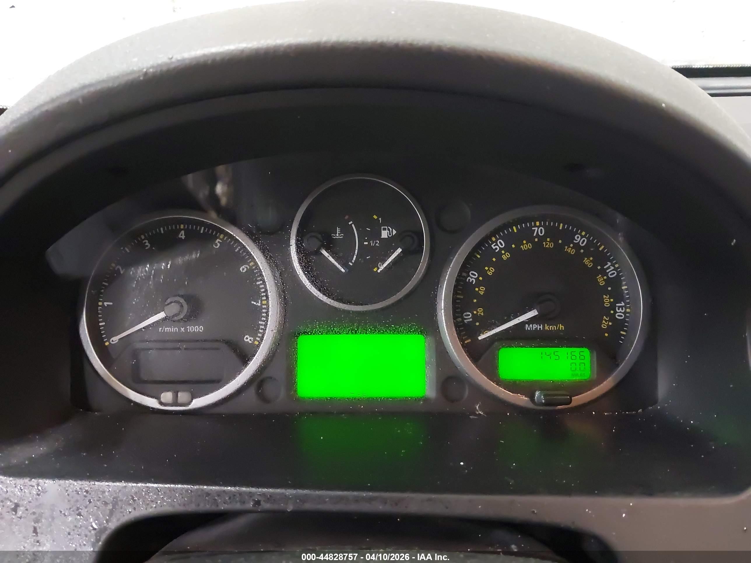 LAND ROVER image 7
