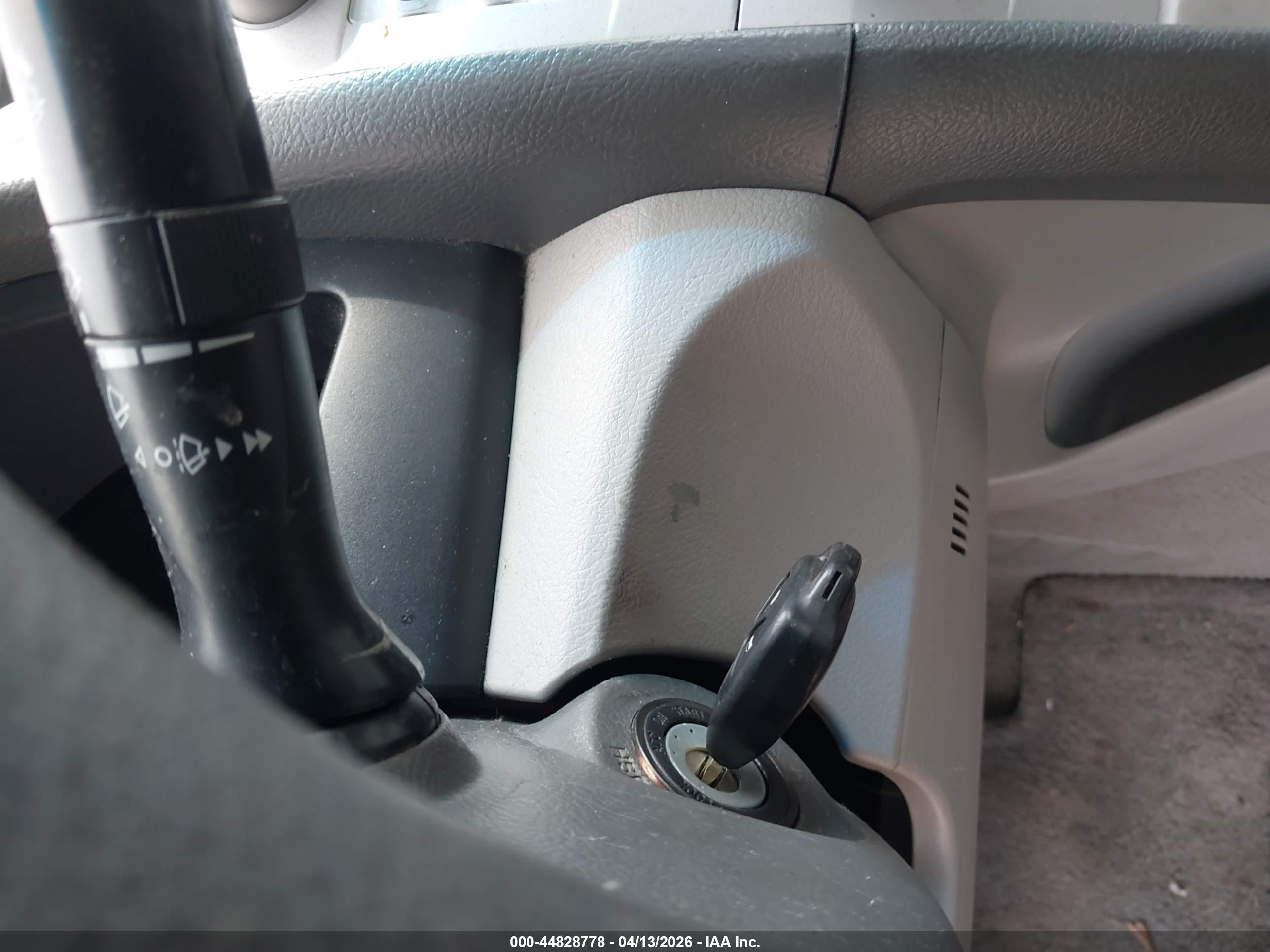 TOYOTA CAMRY image 11