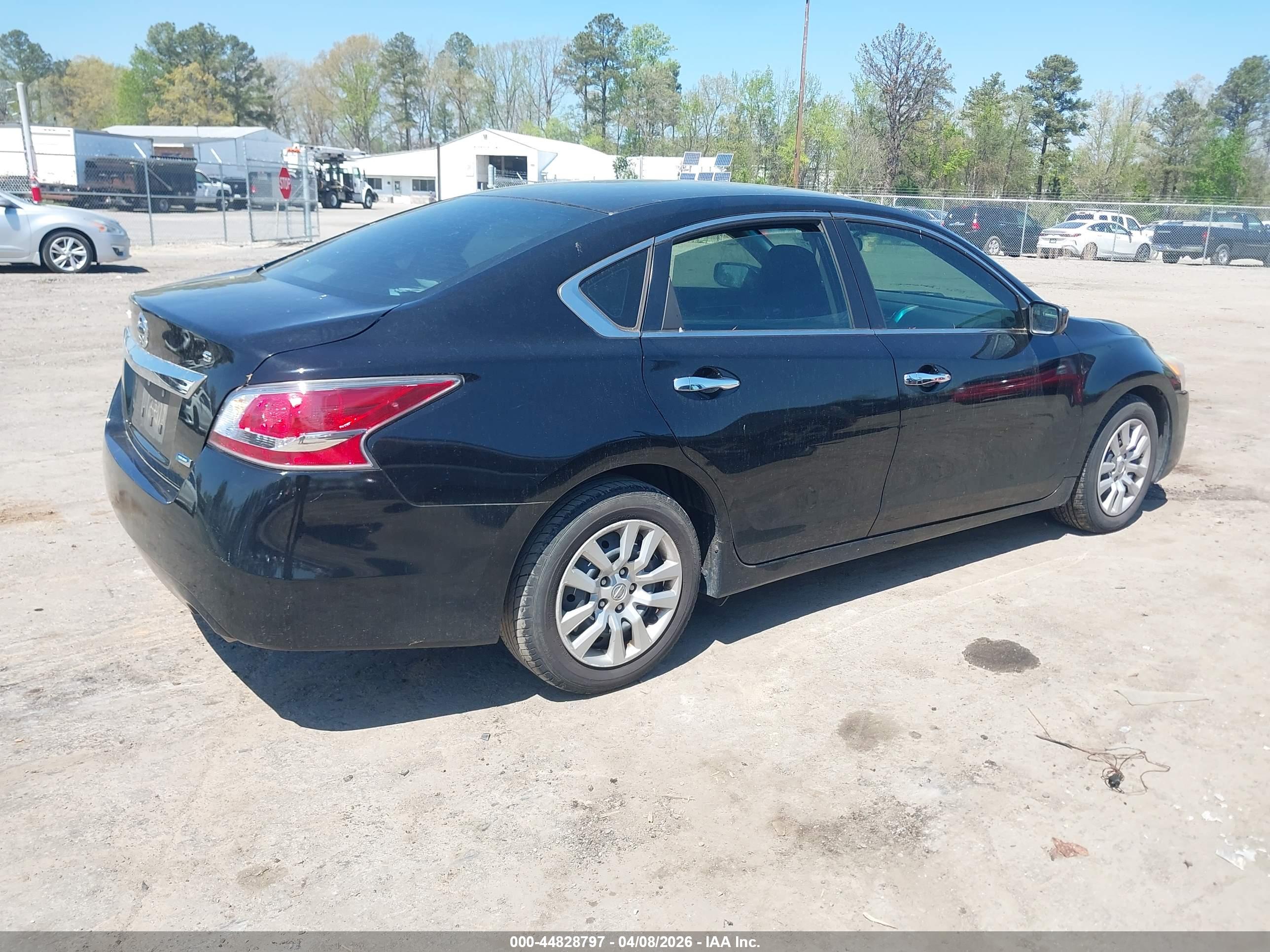 NISSAN ALTIMA image 4