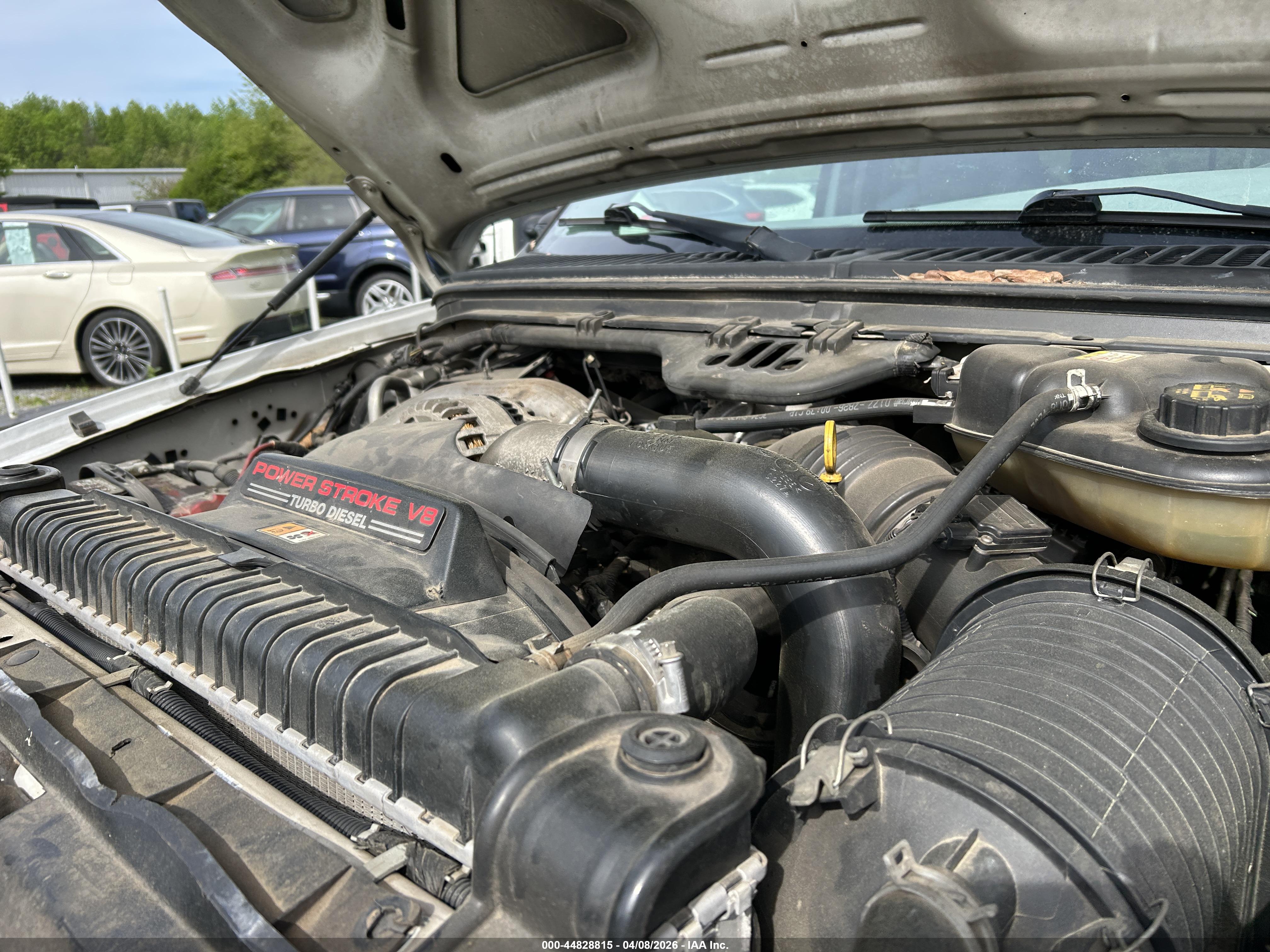 CHEVROLET SILVERADO image 10