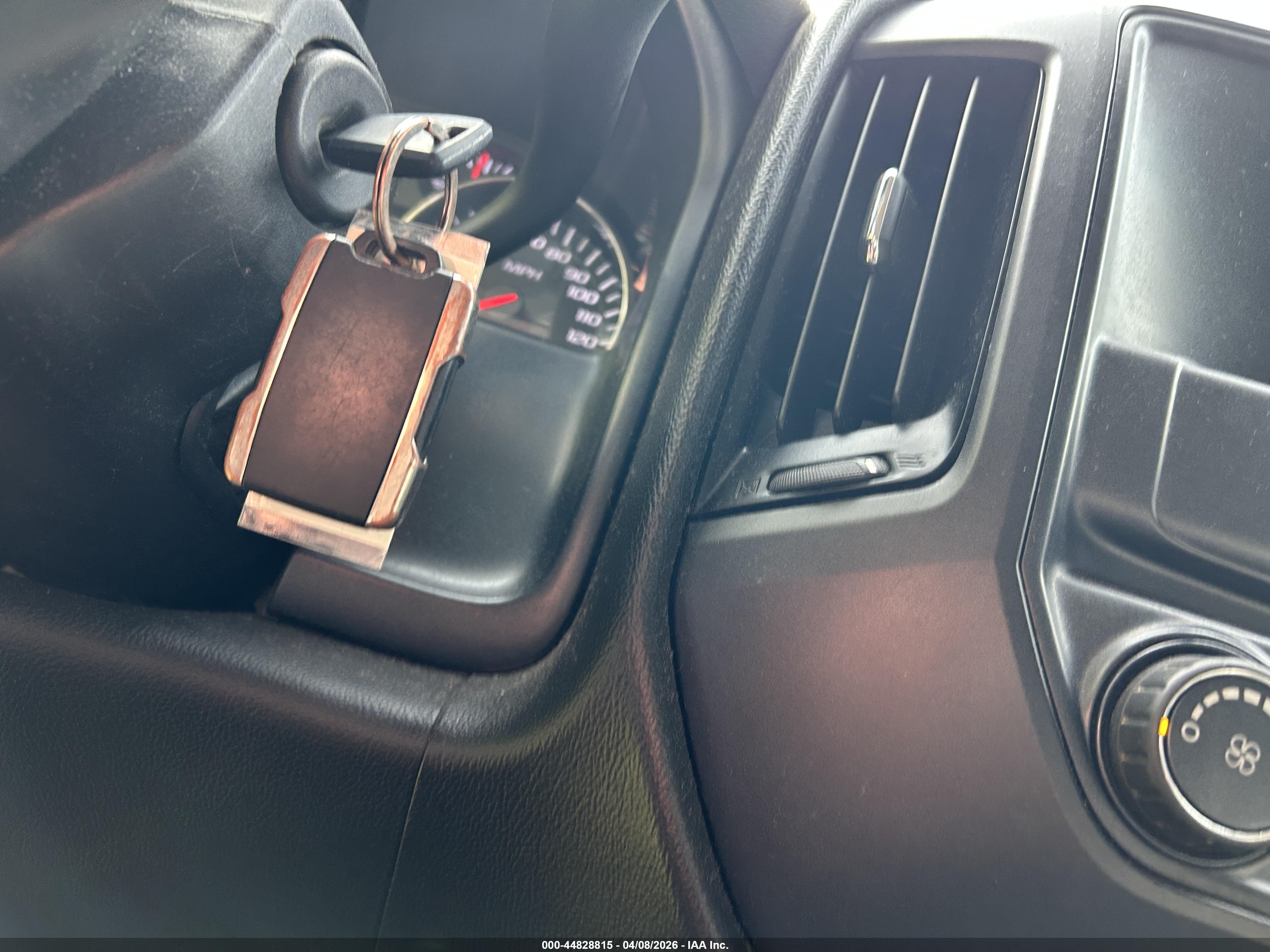 CHEVROLET SILVERADO image 11
