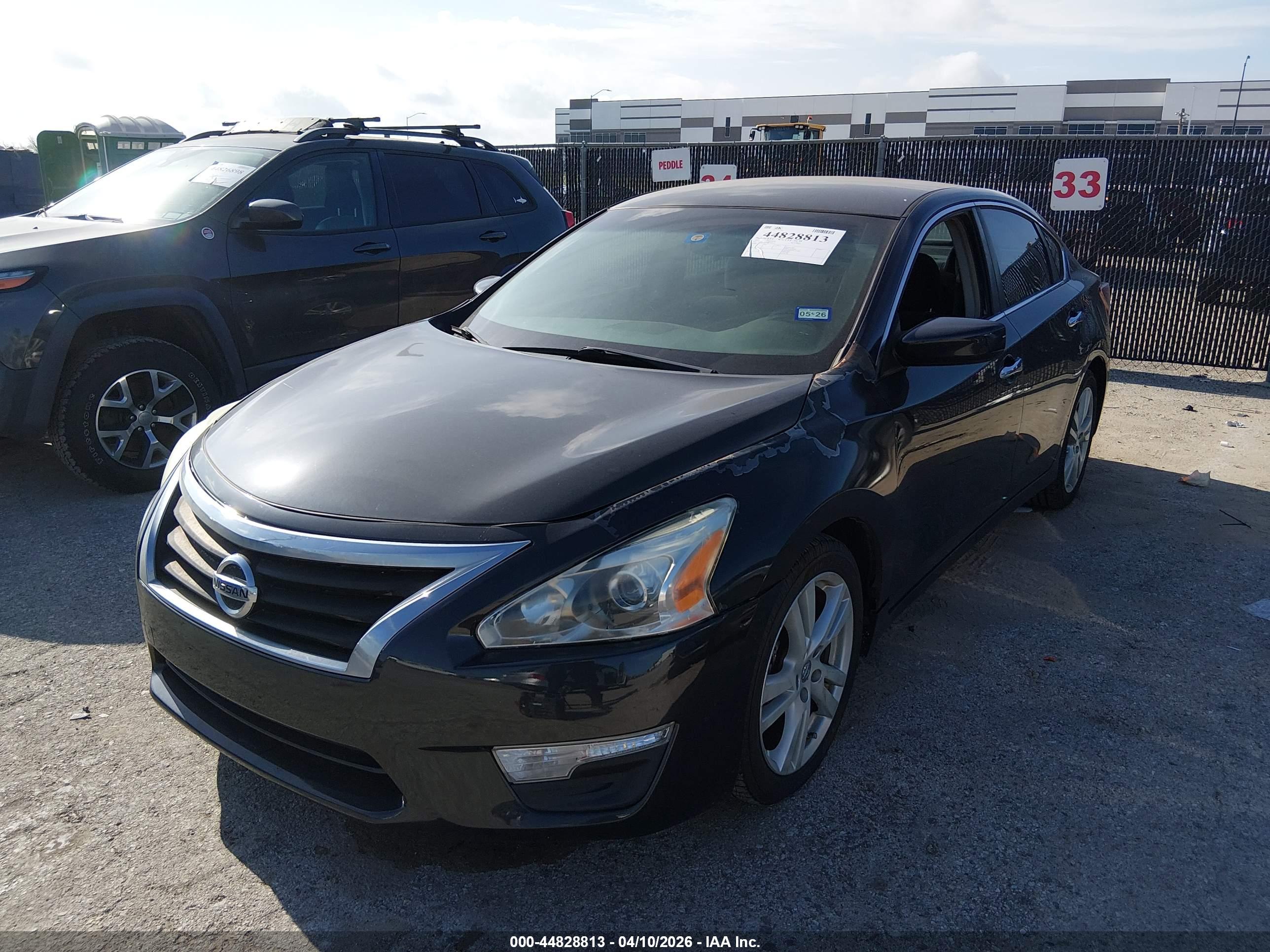 NISSAN ALTIMA image 2