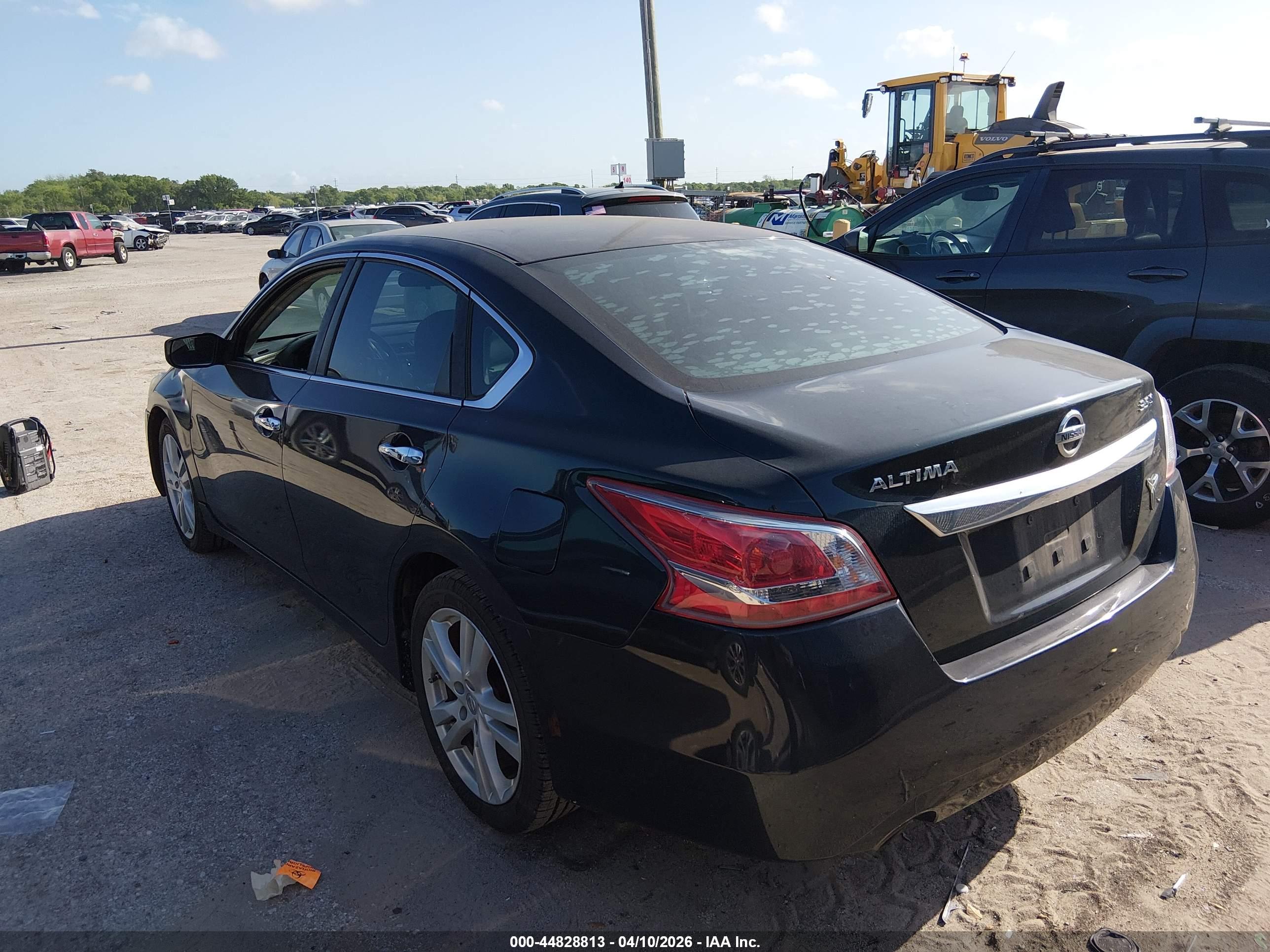 NISSAN ALTIMA image 3