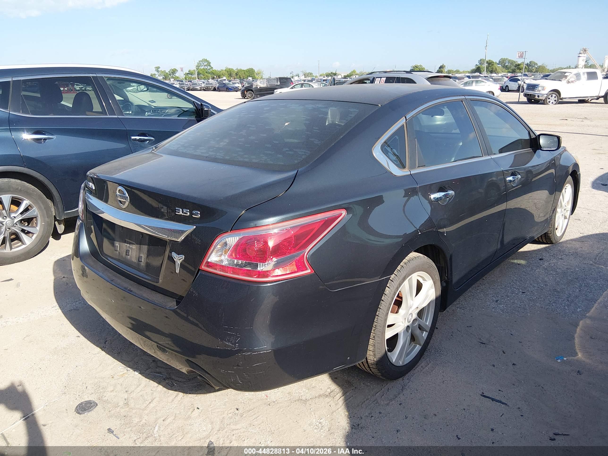 NISSAN ALTIMA image 4