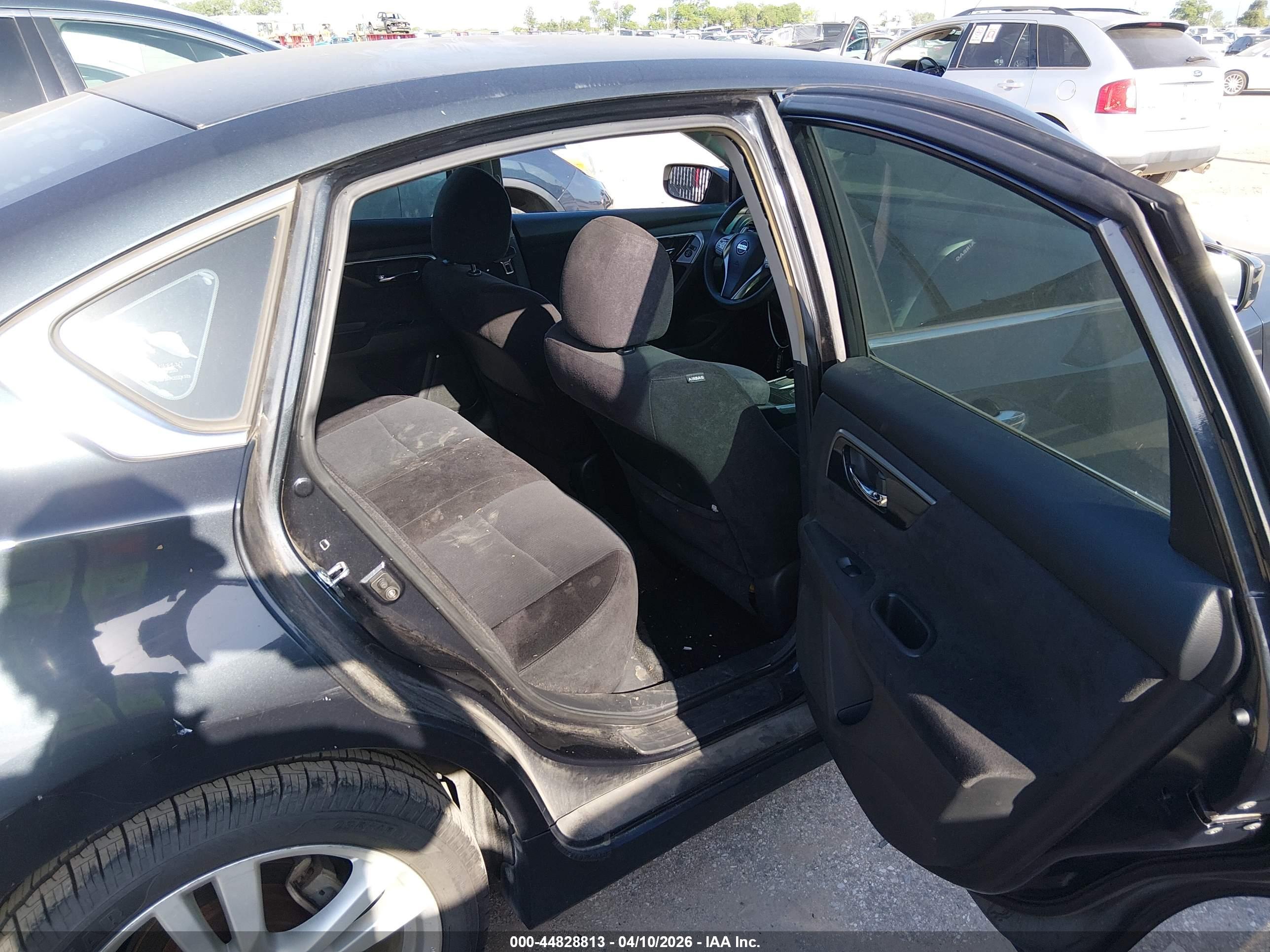 NISSAN ALTIMA image 8
