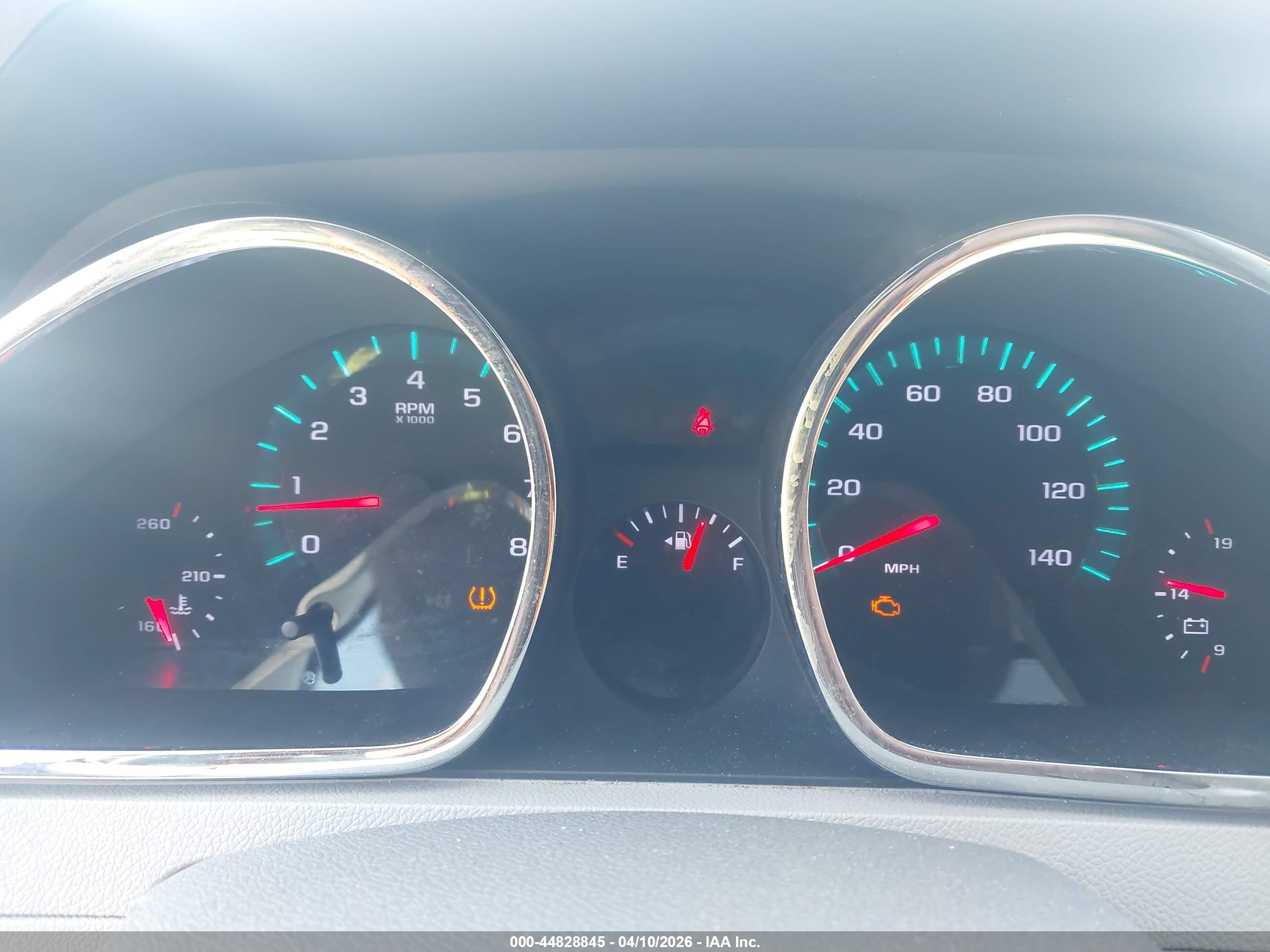 CHEVROLET TRAVERSE image 7