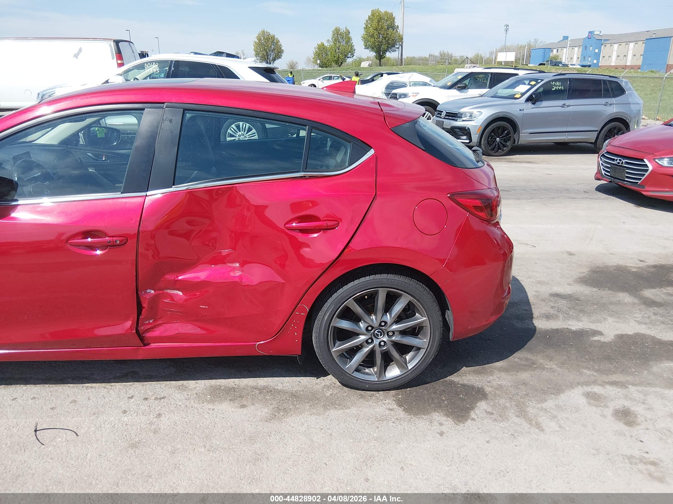 MAZDA MAZDA3 image 6