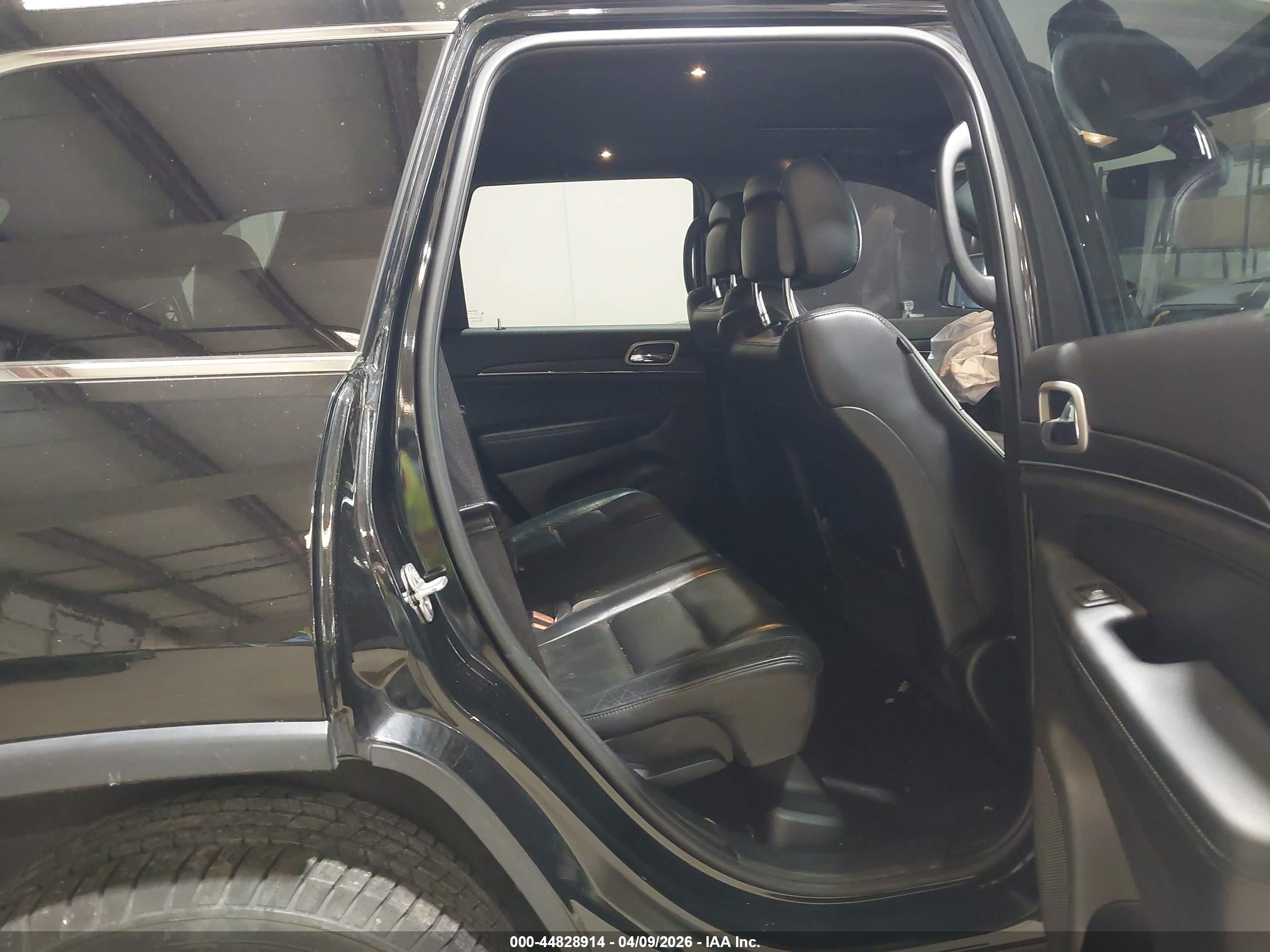 JEEP GRAND image 8