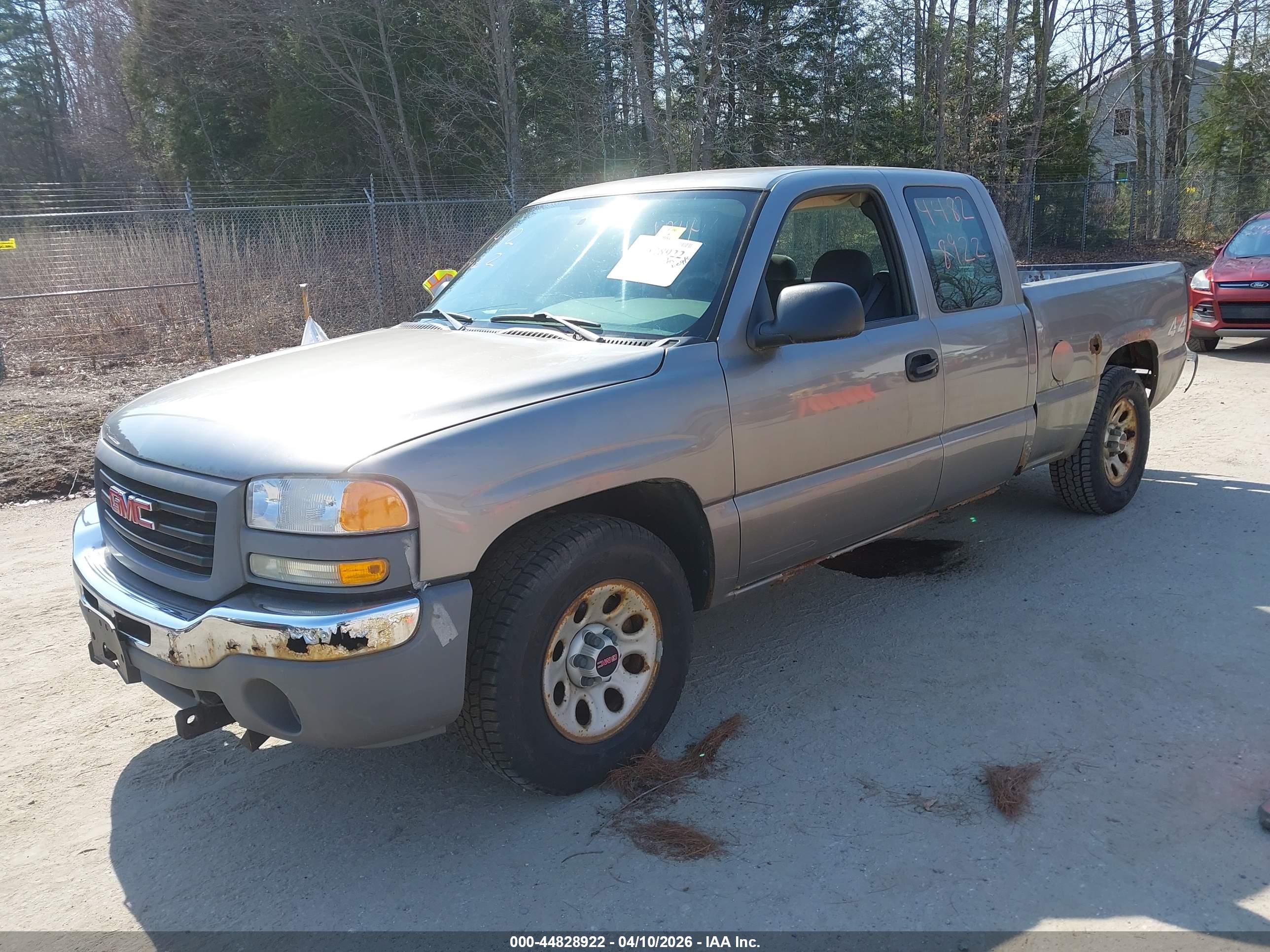 GMC SIERRA image 2