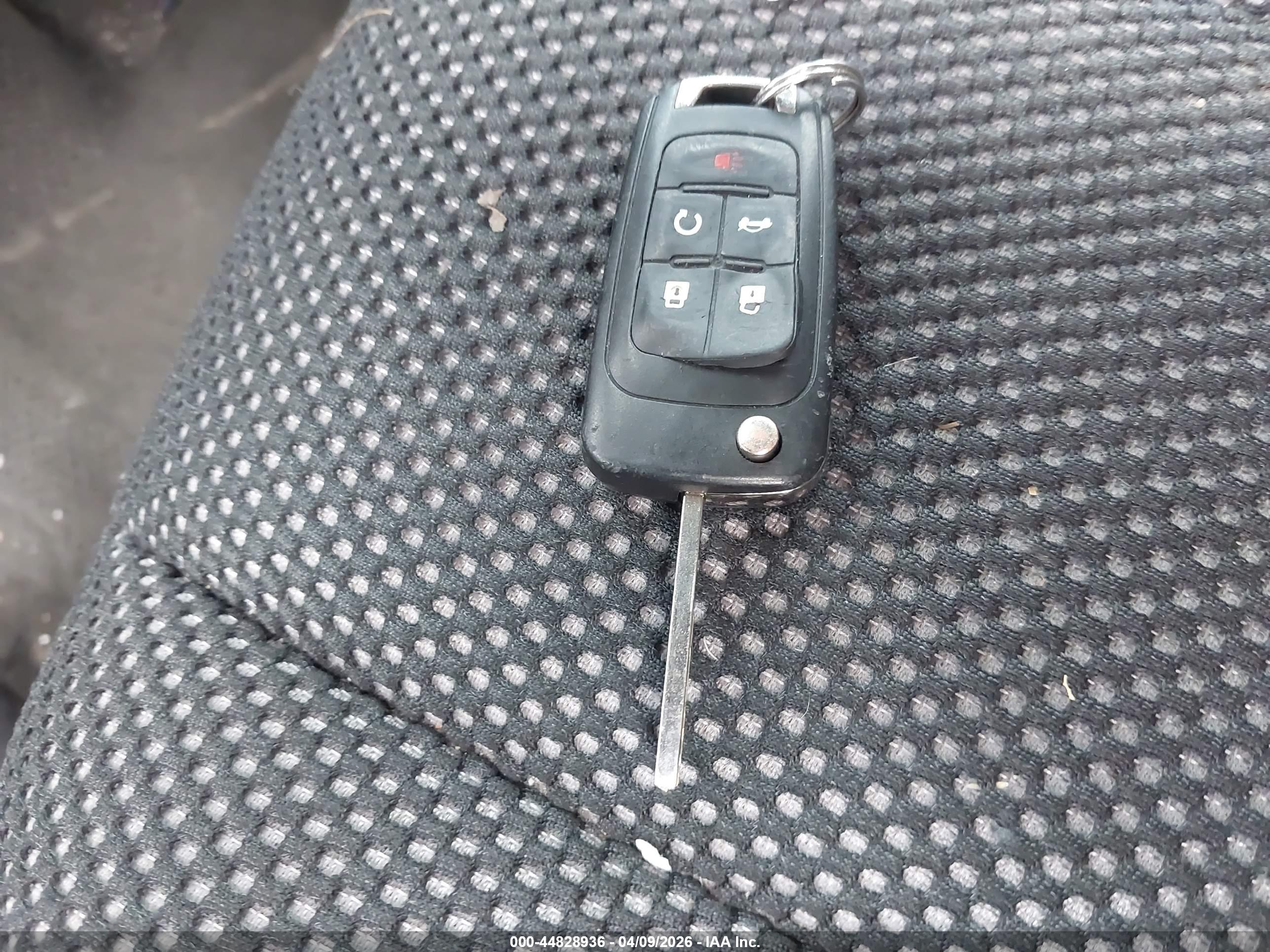 CHEVROLET EQUINOX image 11