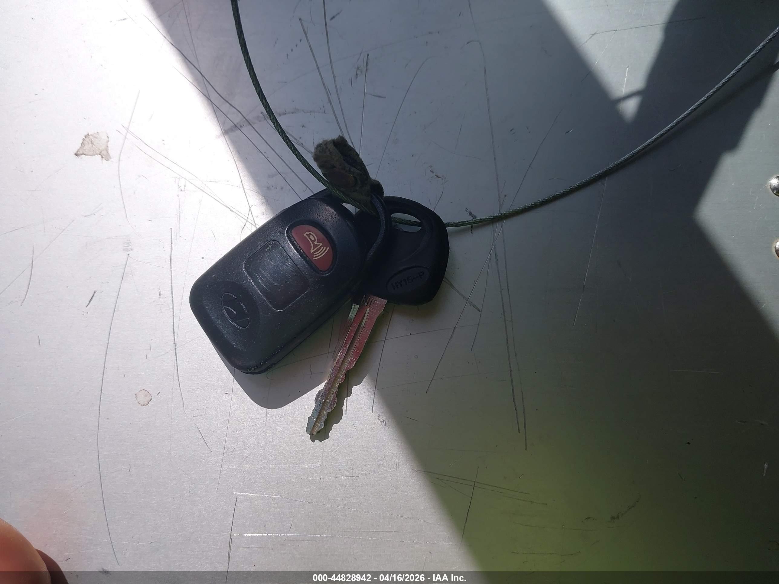 HYUNDAI ELANTRA image 11