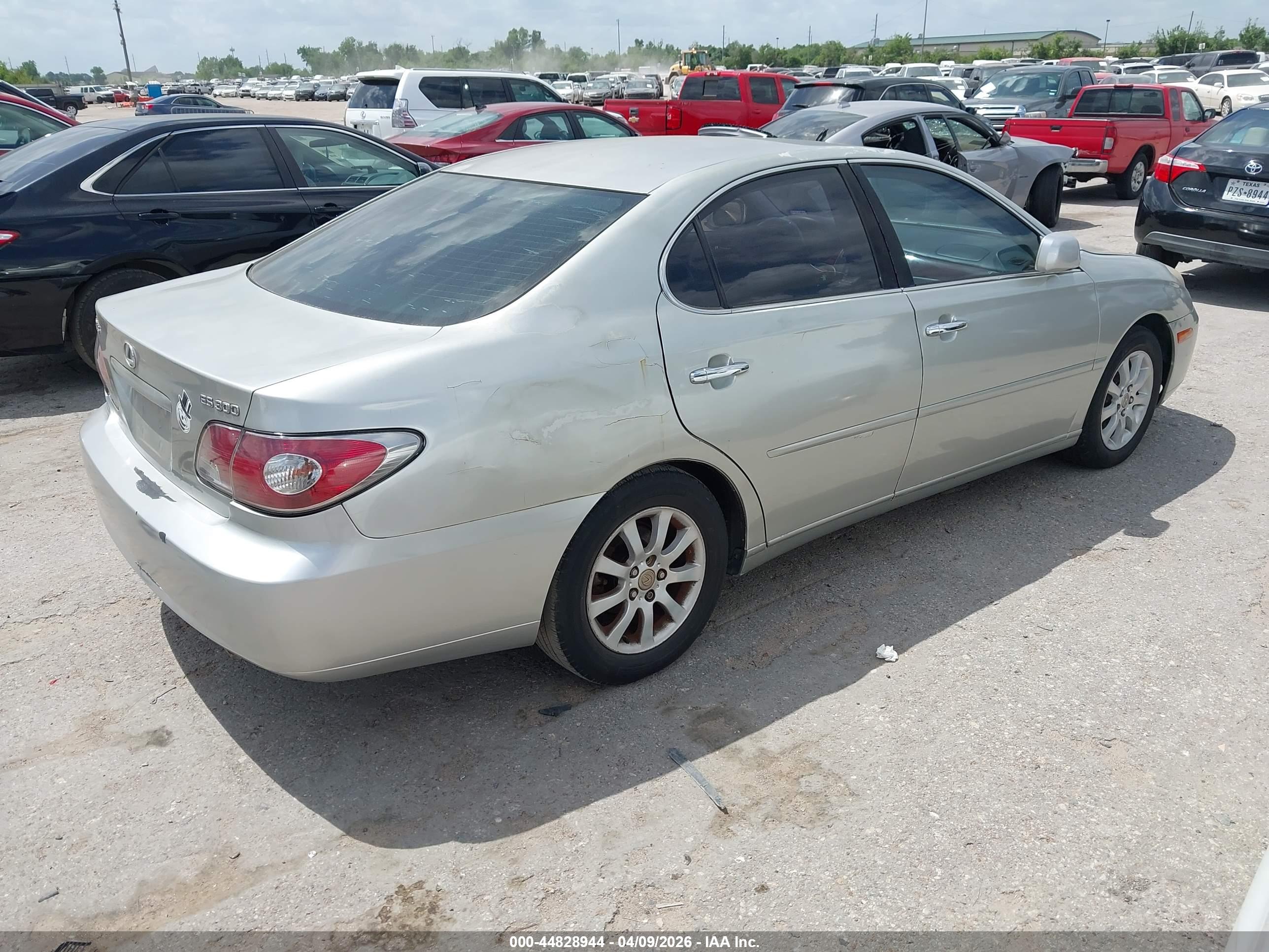 LEXUS ES image 4