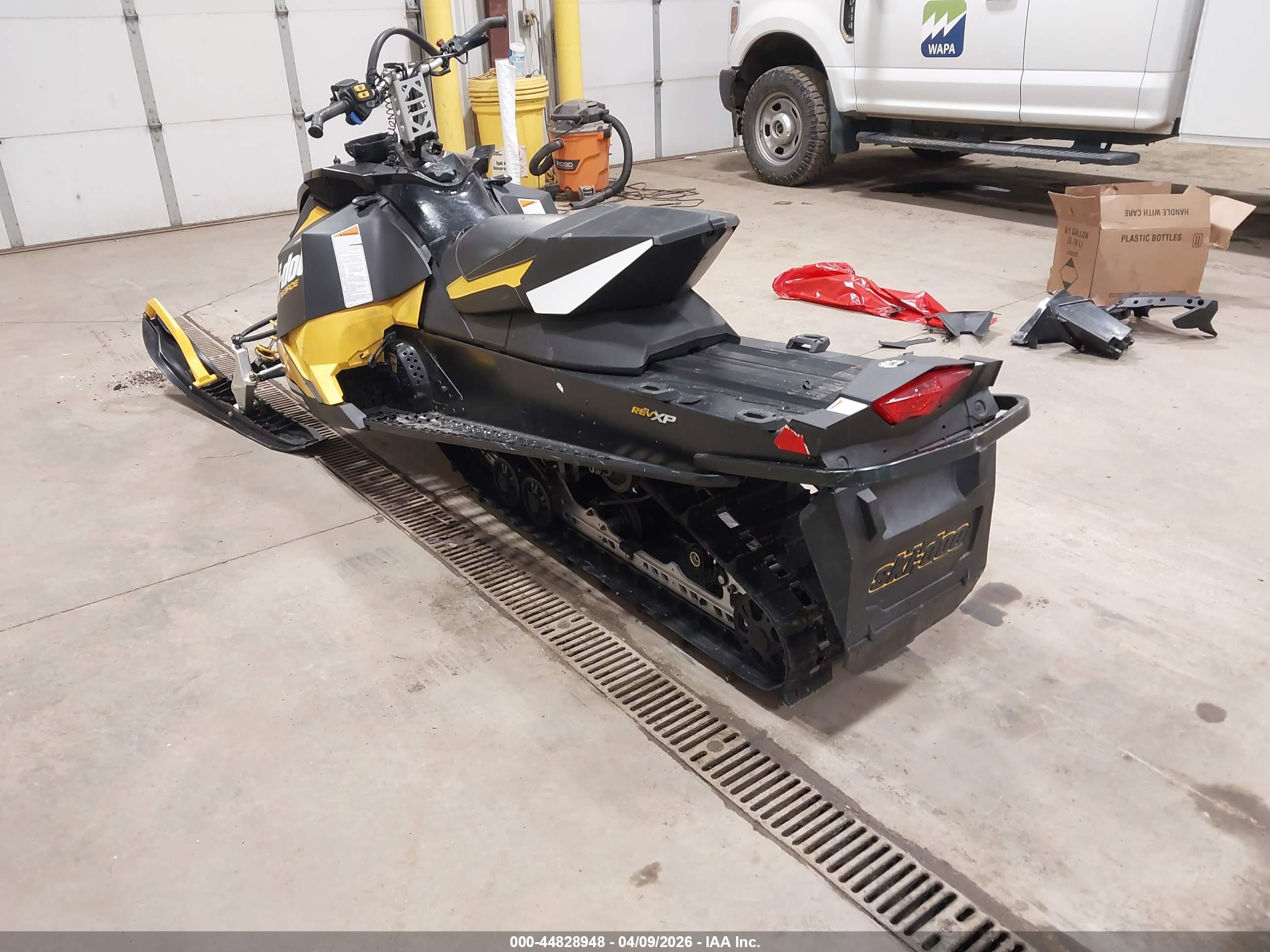 SKI DOO image 3