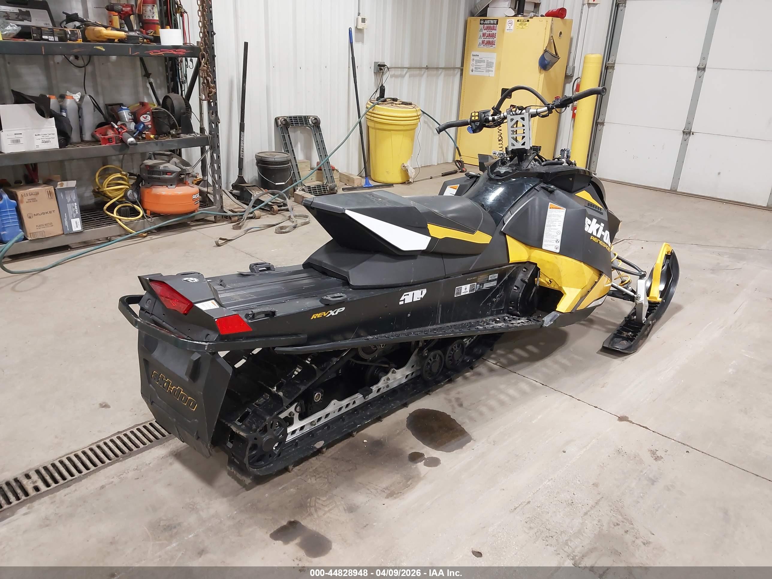 SKI DOO image 4