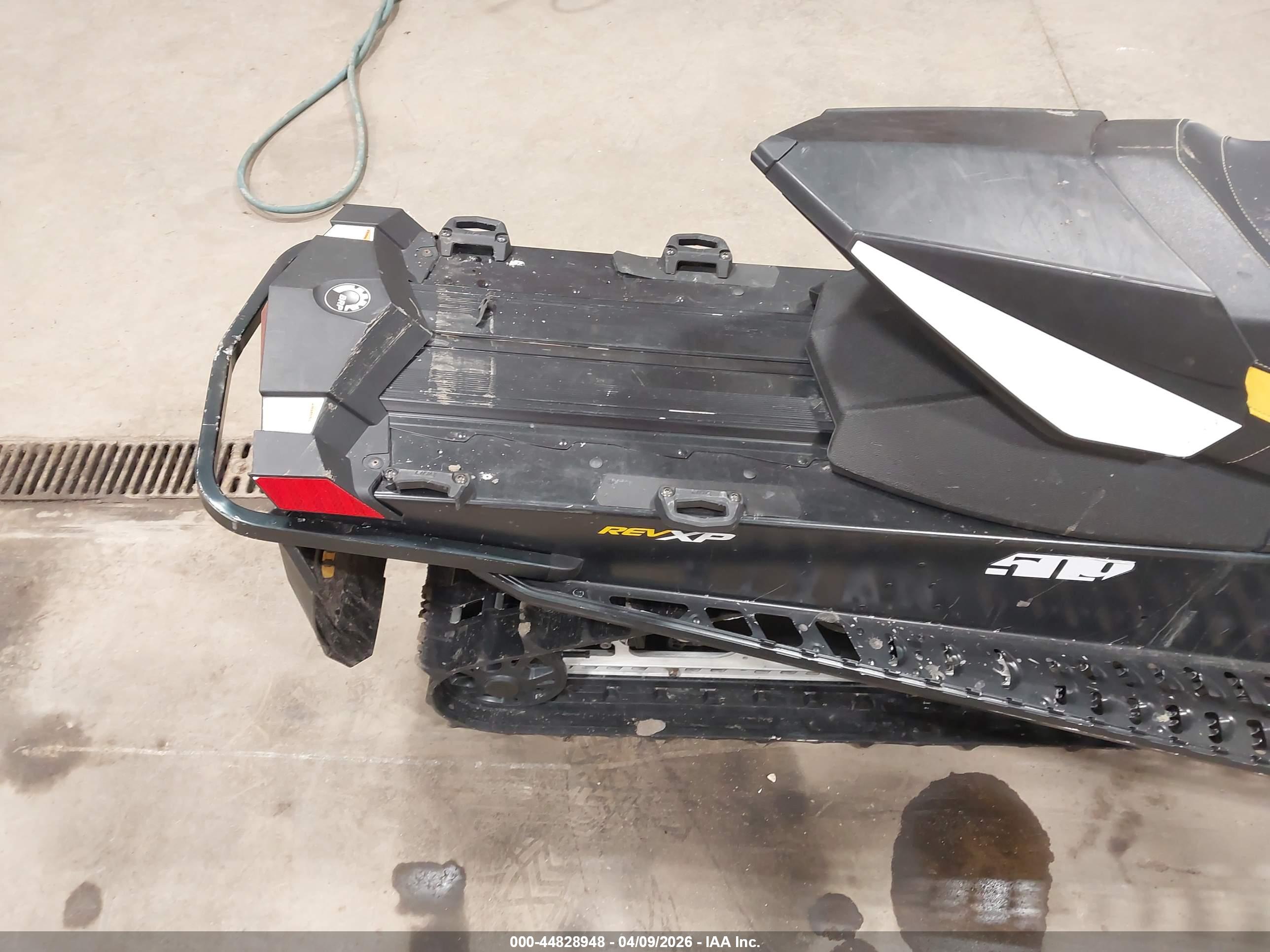 SKI DOO image 8