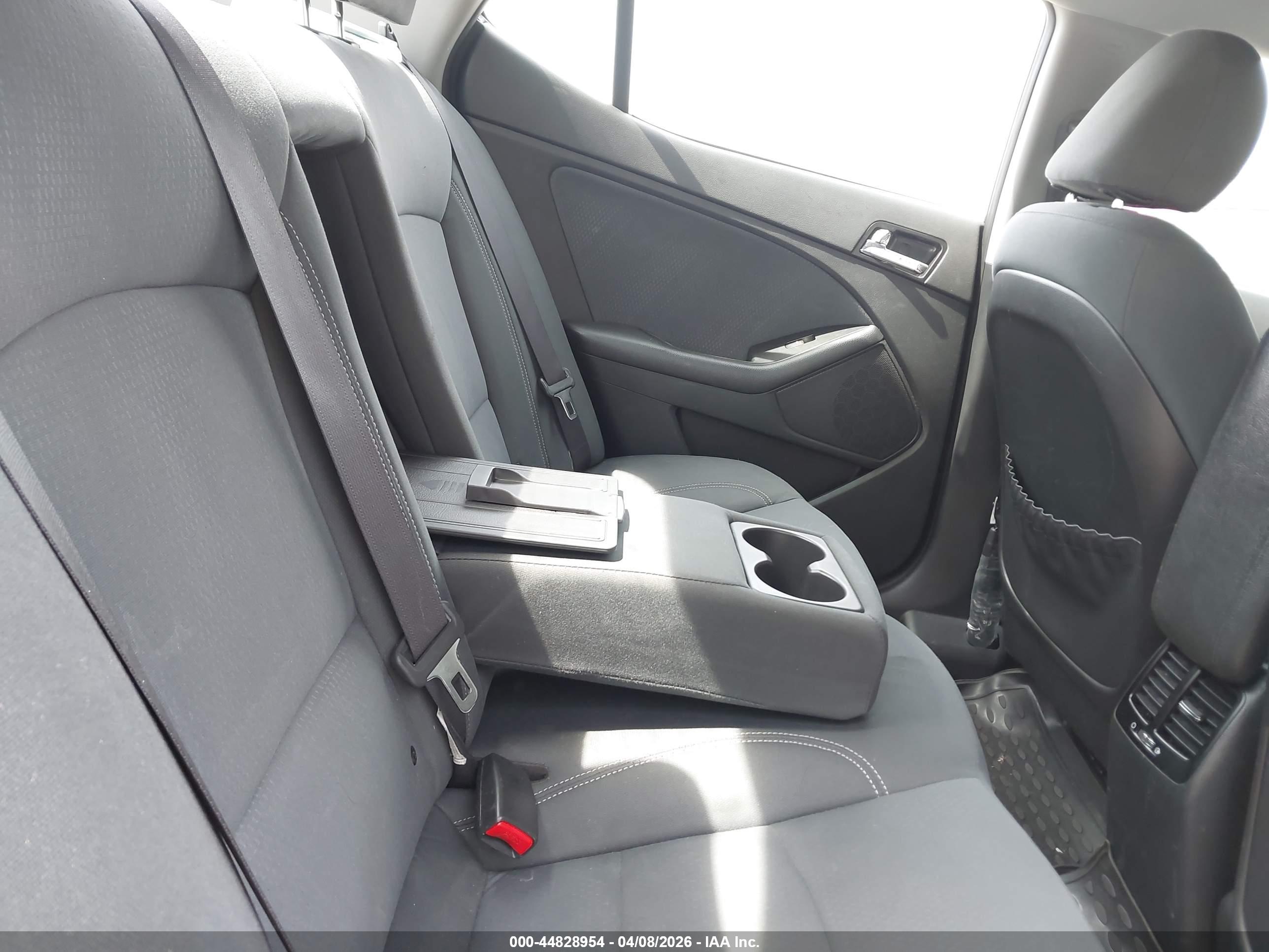 KIA OPTIMA image 8