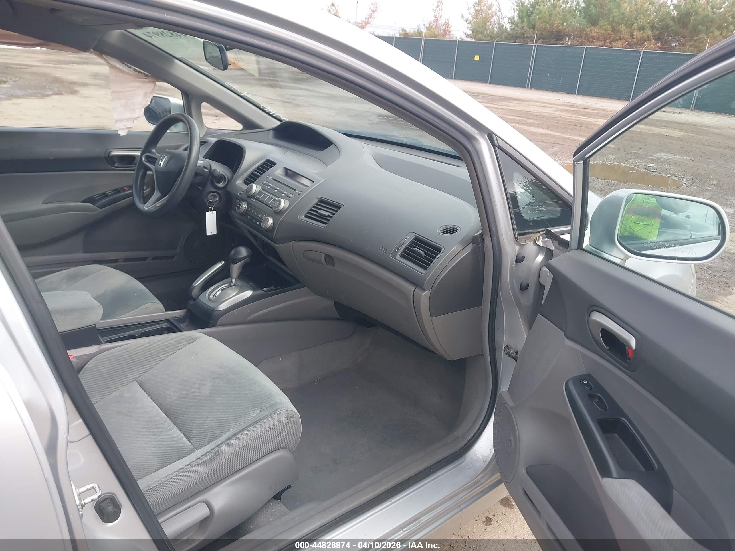 HONDA CIVIC image 5