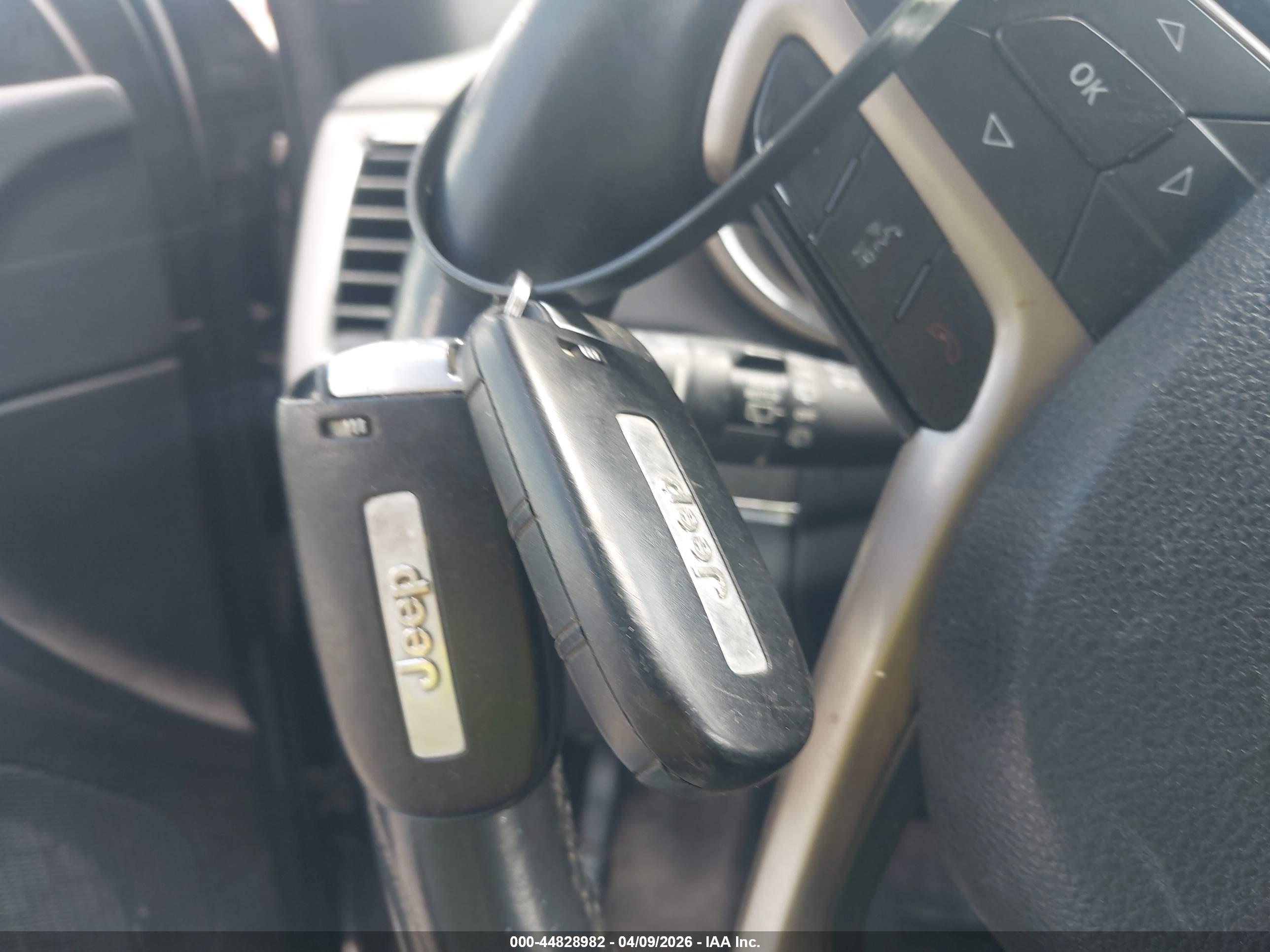 JEEP GRAND image 11