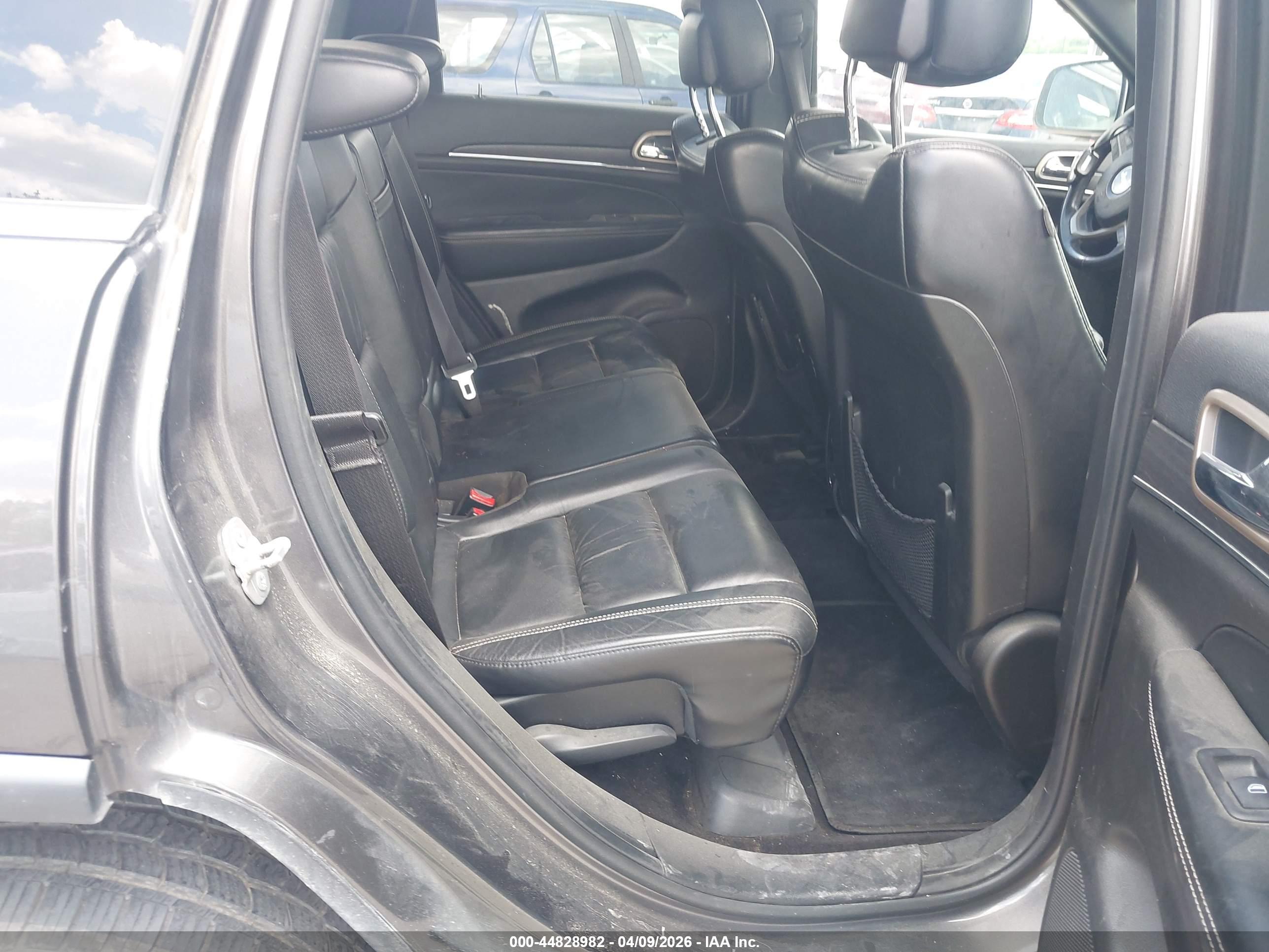JEEP GRAND image 8