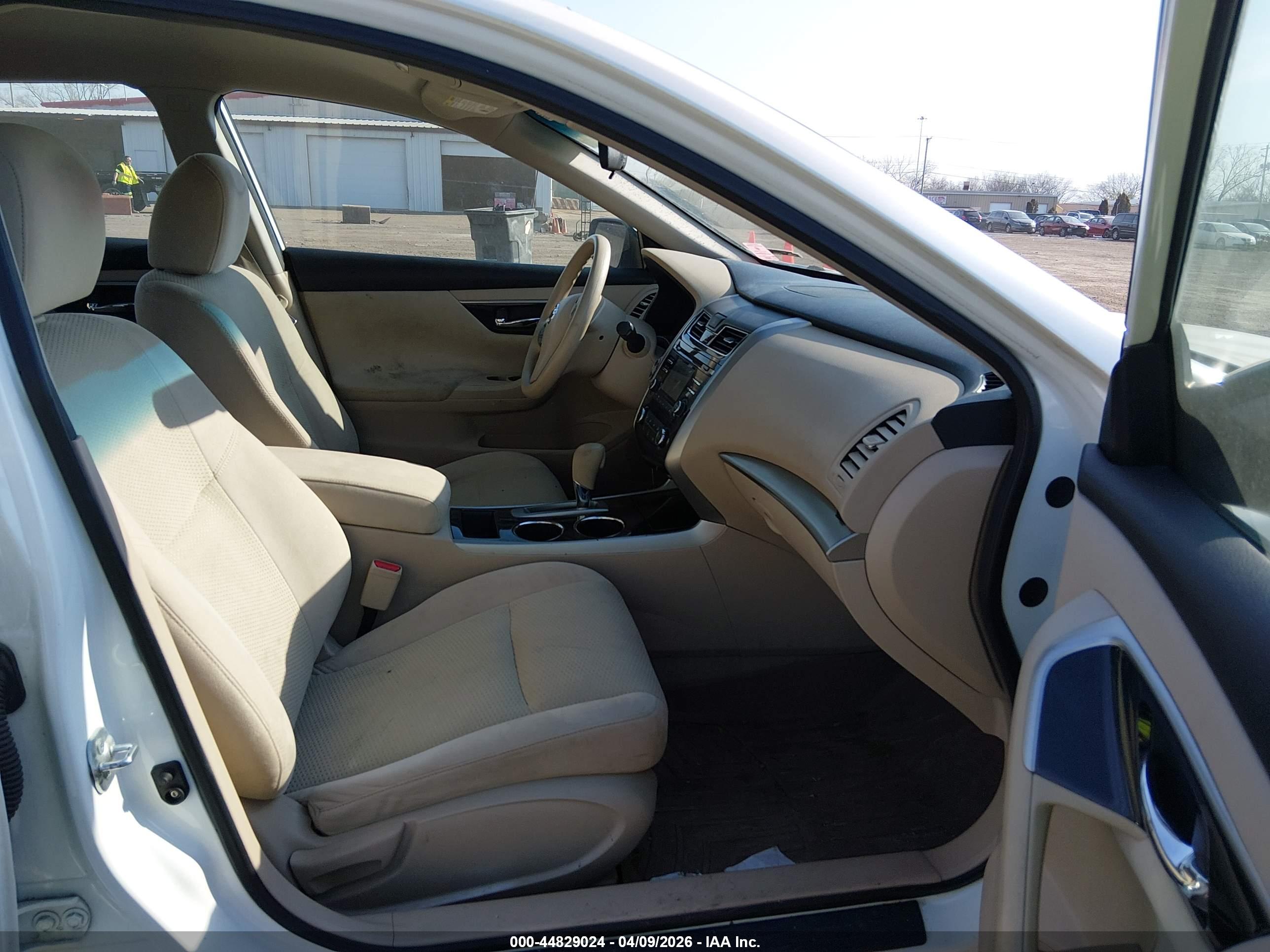 NISSAN ALTIMA image 5